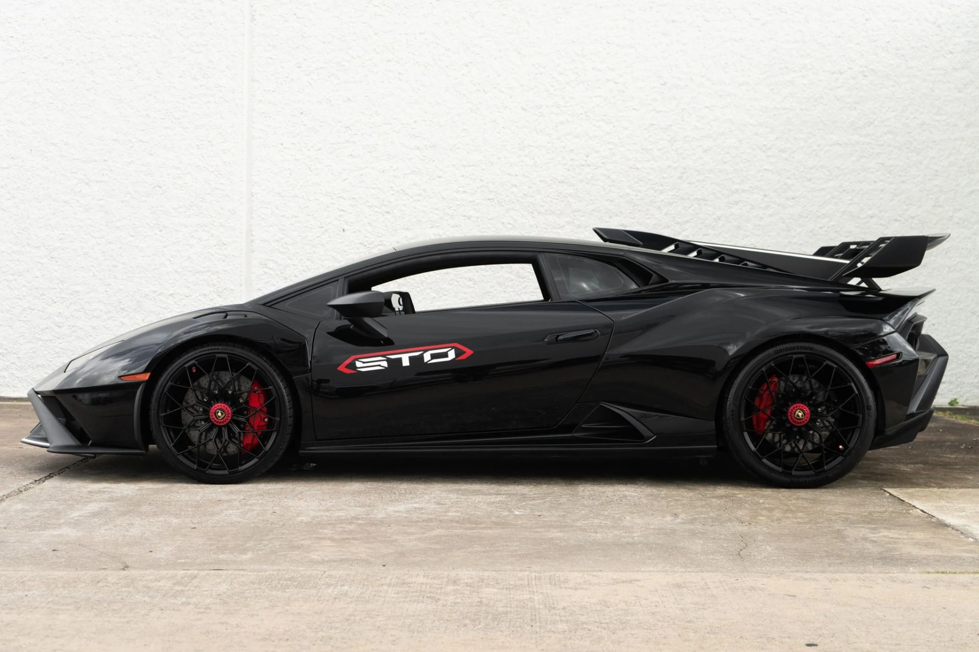 mph001_1334607674_Used_2022_Lamborghini_Huracan_STO_1772576757_29f91827e7