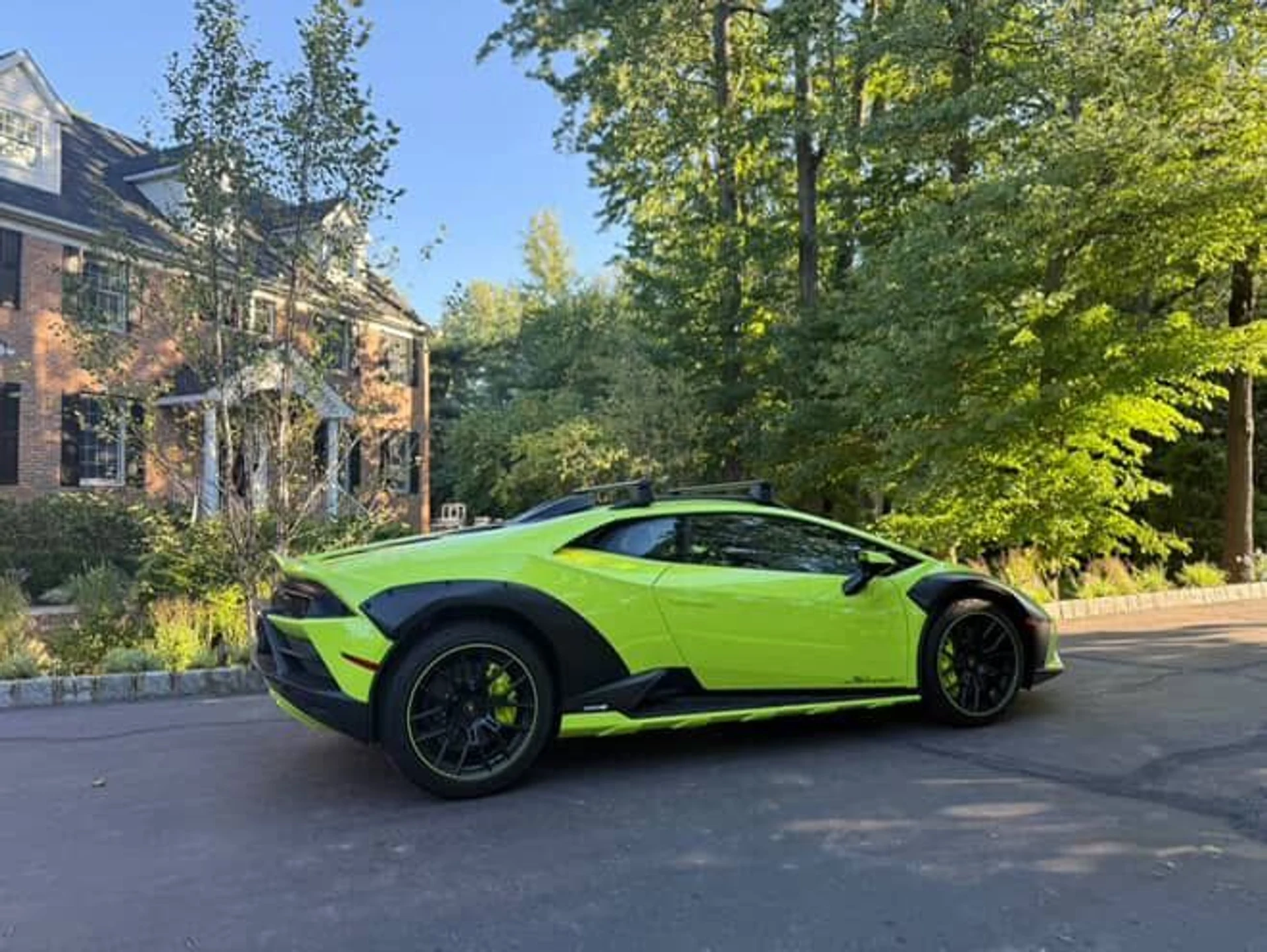 mph001_1349484492_Used_2024_Lamborghini_Huracan_Sterrato_1759167641_b1dcd89b65