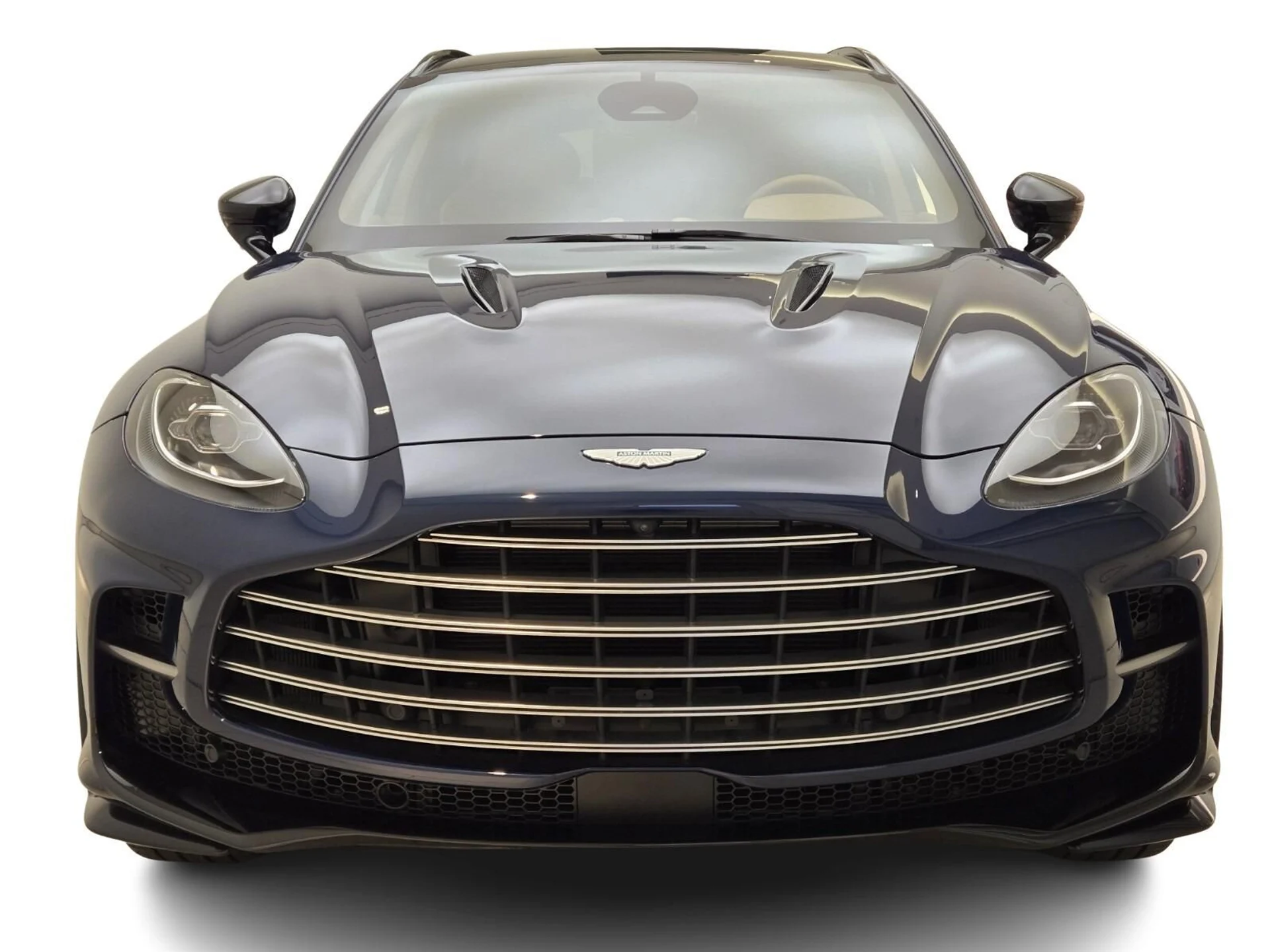 mph001_1349670059_New_2025_Aston_Martin_DBX_707_1753162702_1addf79826