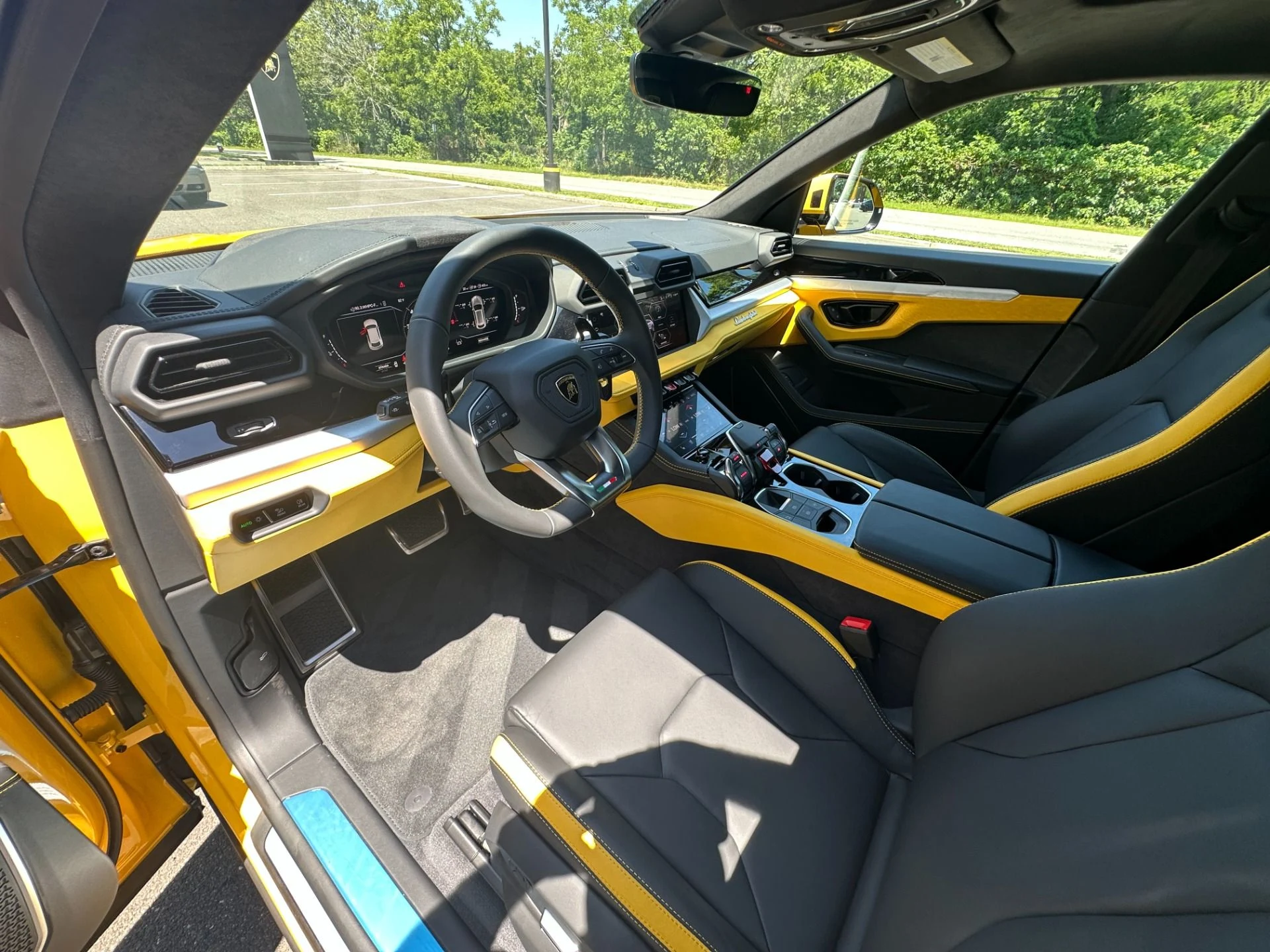 mph001_1350805134_Used_2026_Lamborghini_Urus_SE_1783720156_8fdc7800b0