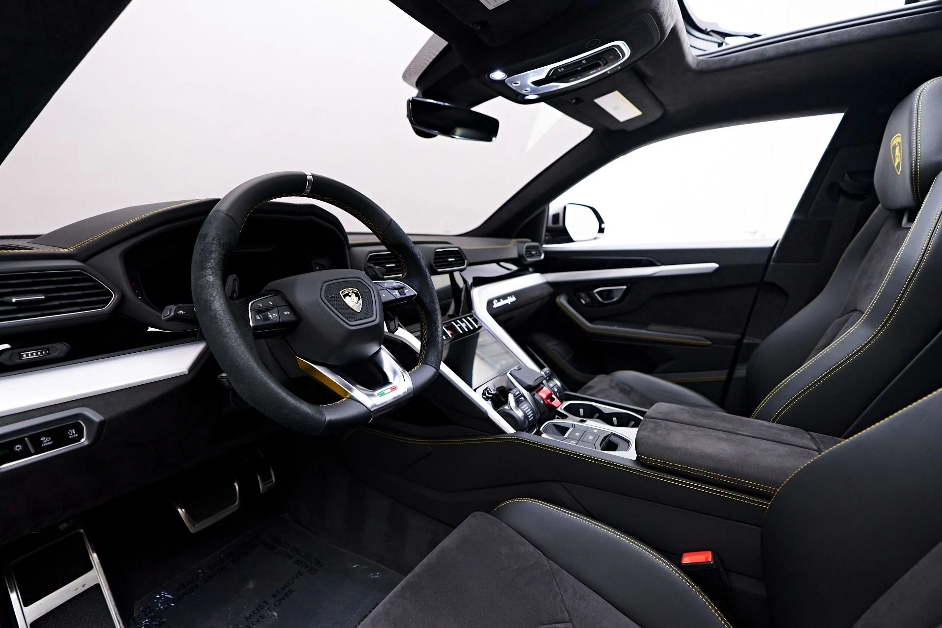 mph001_1355578218_Used_2021_Lamborghini_Urus_Base_1758751722_983df7779b