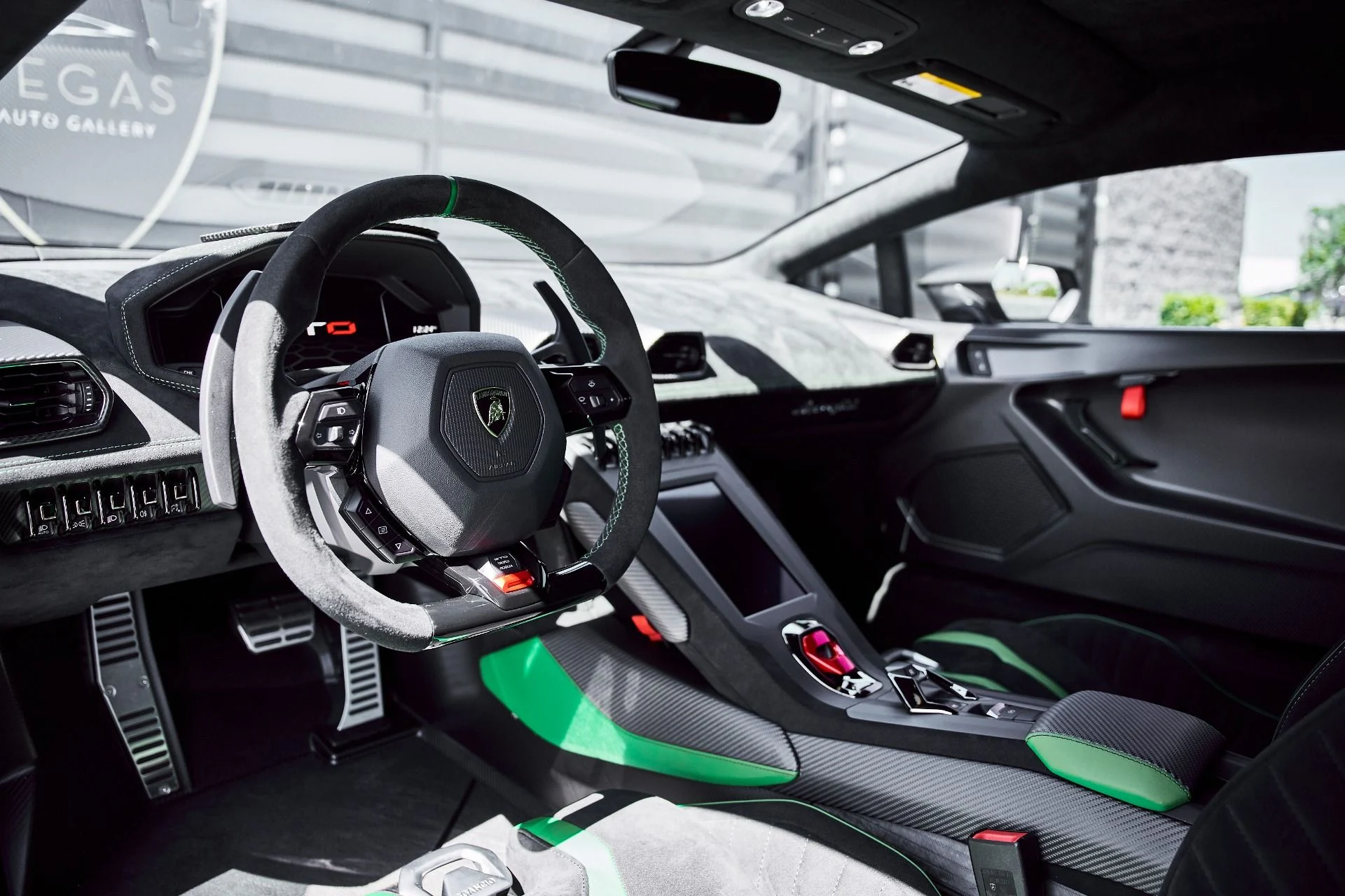 mph001_1368280926_Used_2022_Lamborghini_Huracan_STO_Base_1774488321_ab0b7097cb