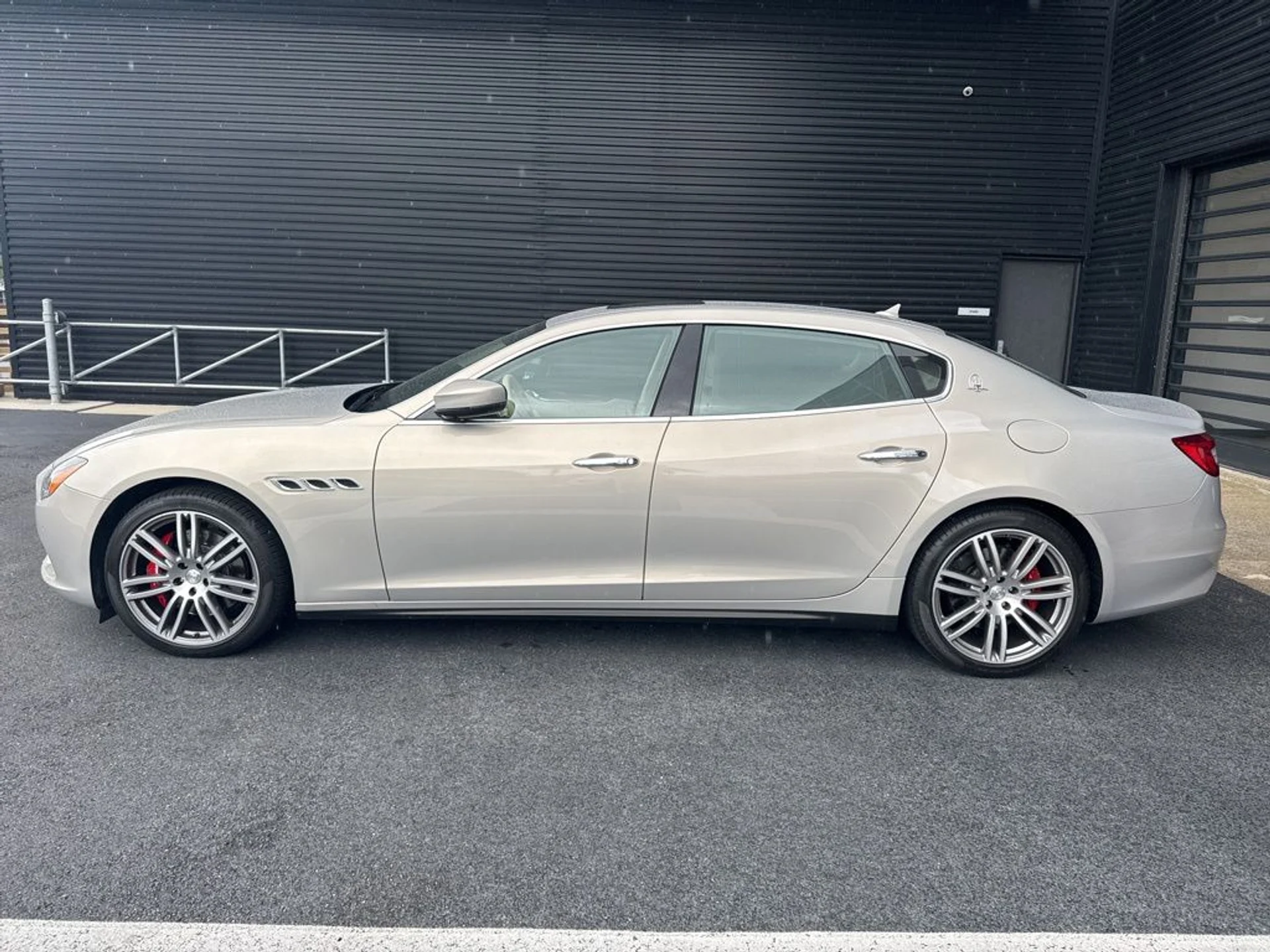 mph001_140108164_9dd727d864412a42b44df26f9337029cx_4747e7e4b2