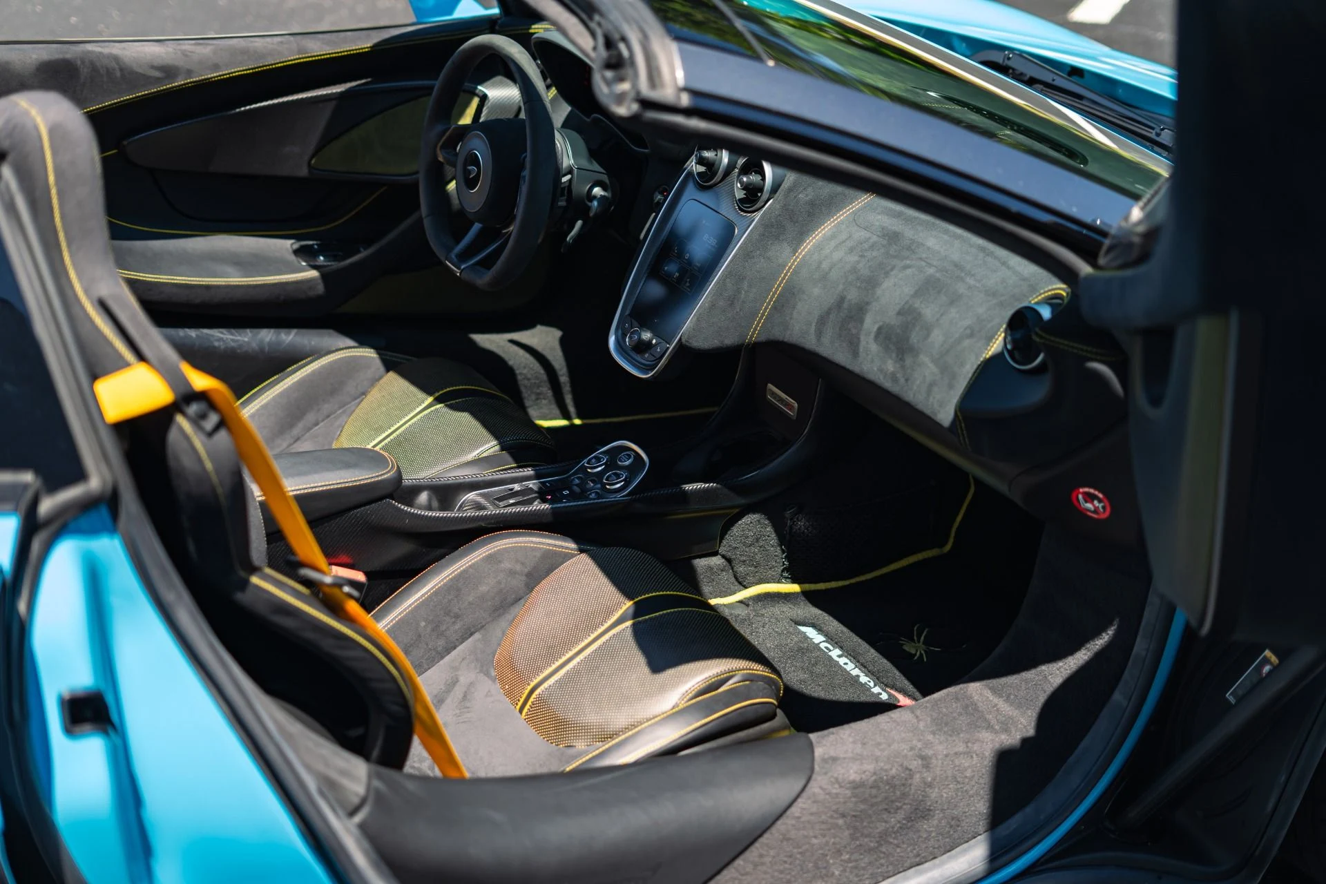mph001_1402659588_Used_2019_Mc_Laren_570_S_Spider_1781728425_9e5a1d68d6