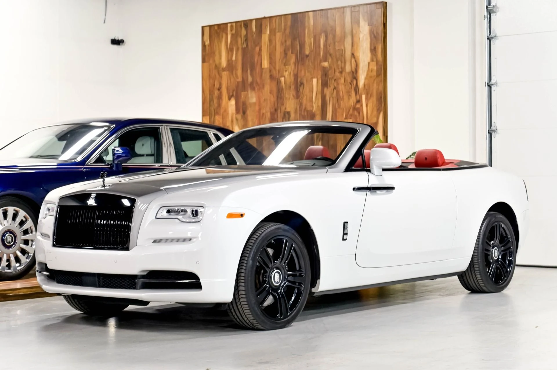 mph001_1404907997_Used_2017_Rolls_Royce_Dawn_Base_1781034967_b0b73b211e