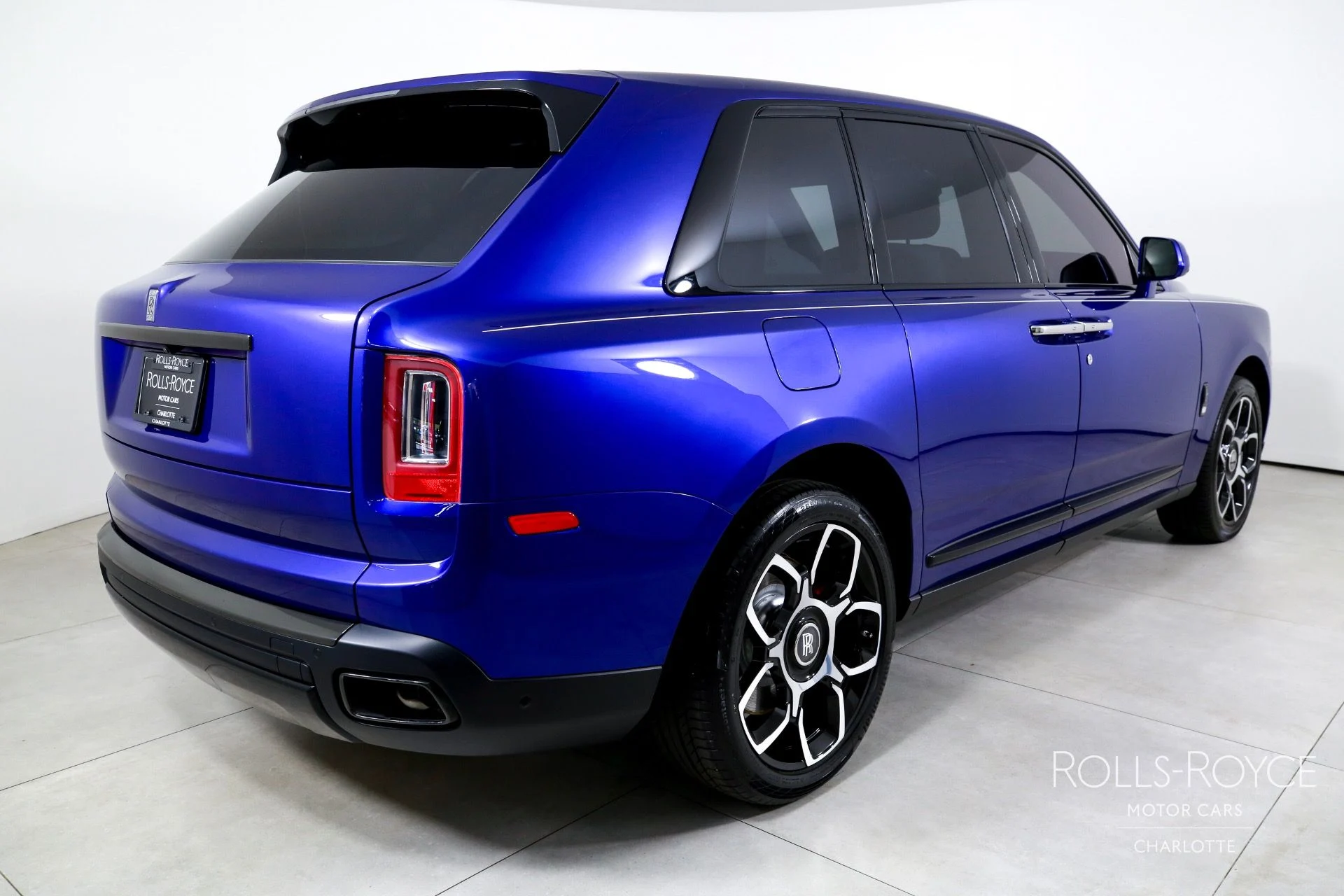 mph001_1407426738_Used_2024_Rolls_Royce_Black_Badge_Cullinan_1750954078_e88280e0f4