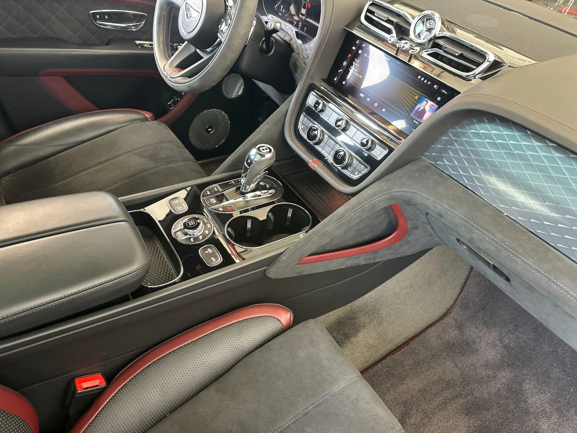 mph001_1409528057_Used_2022_Bentley_Bentayga_Speed_1778660487_61b0ef994b