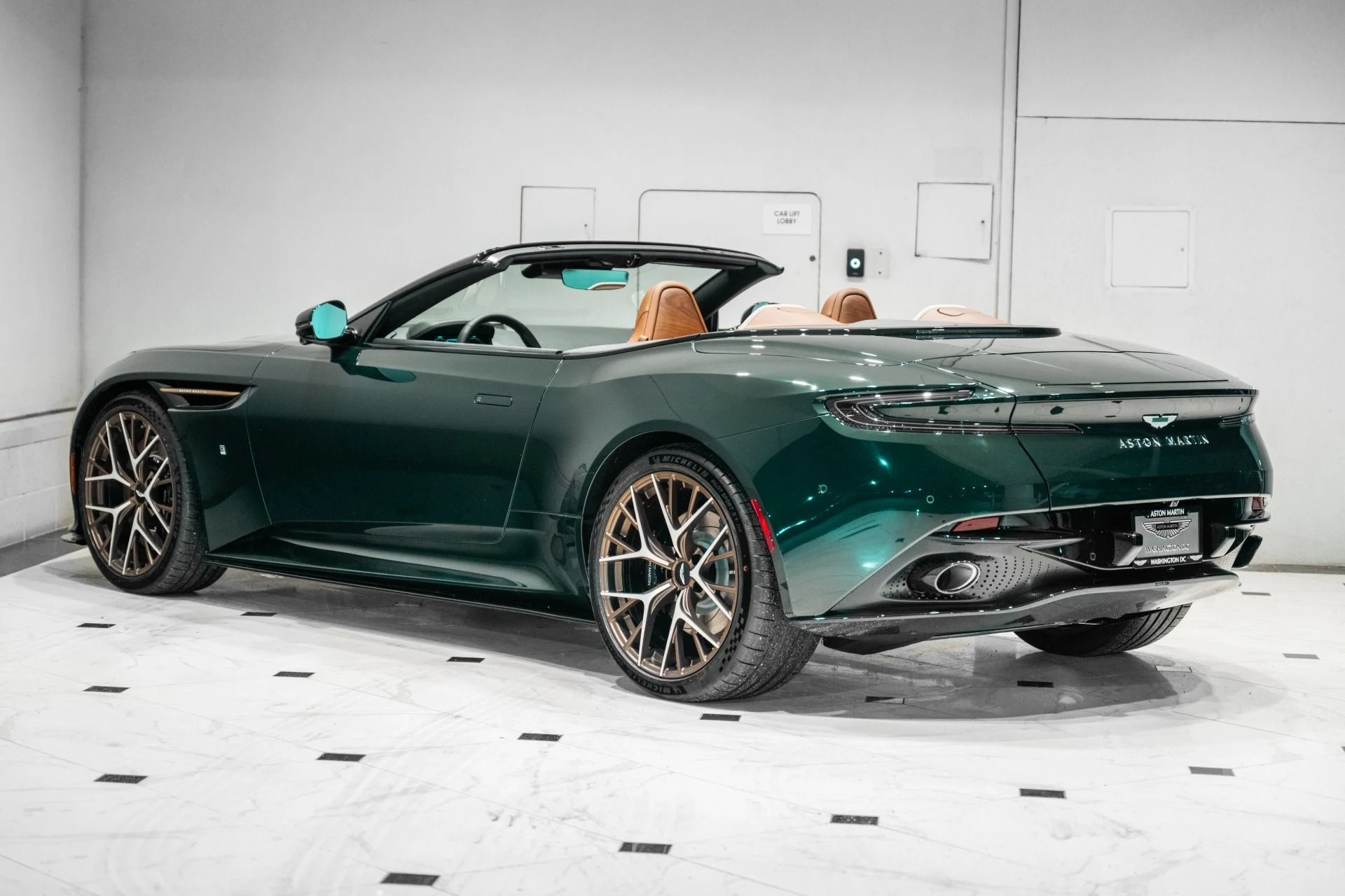 mph001_141145585_New_2026_Aston_Martin_DB_12_Volante_1772211091_cd7ea47234