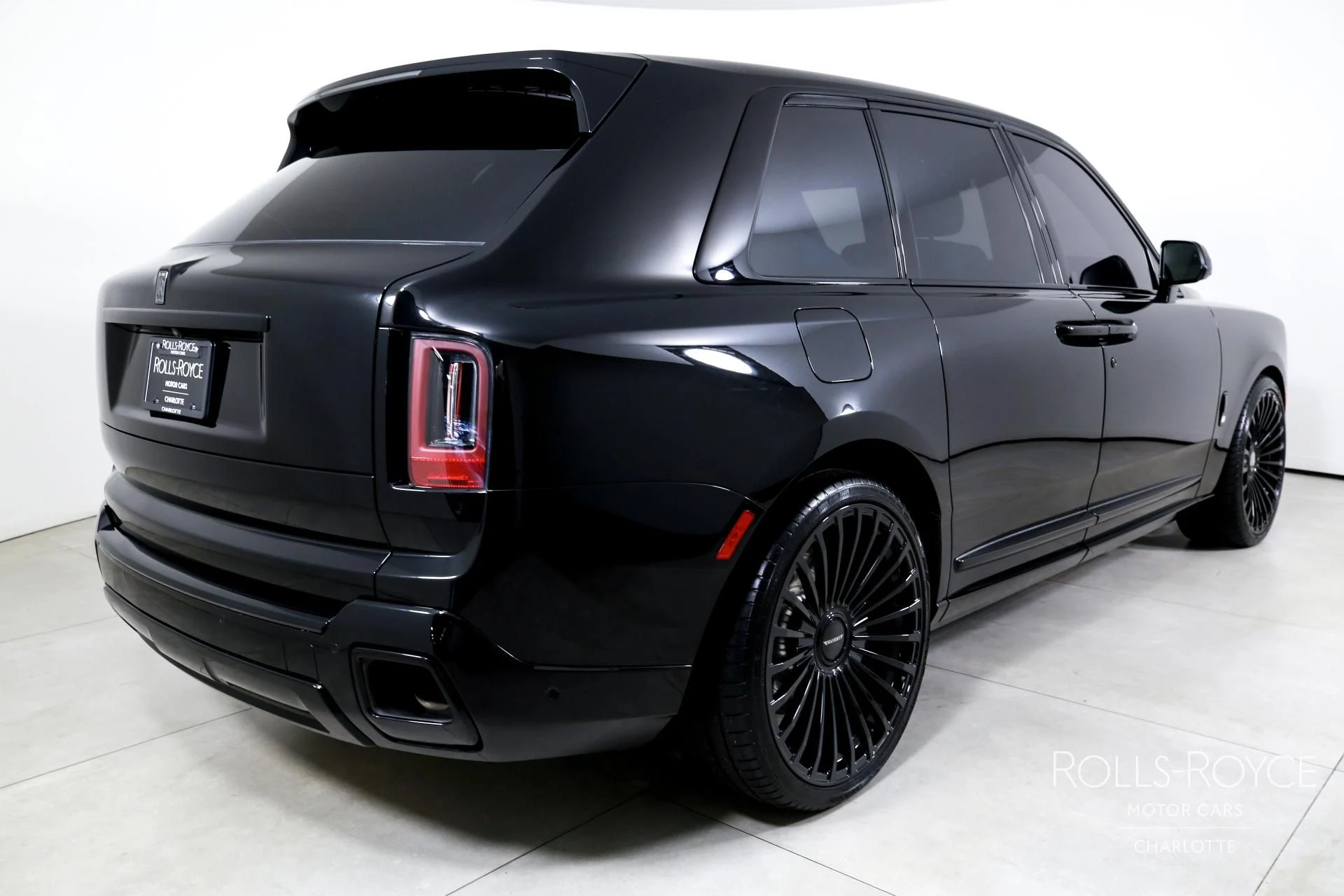 mph001_1414950096_Used_2025_Rolls_Royce_Cullinan_1752166885_4c45339575