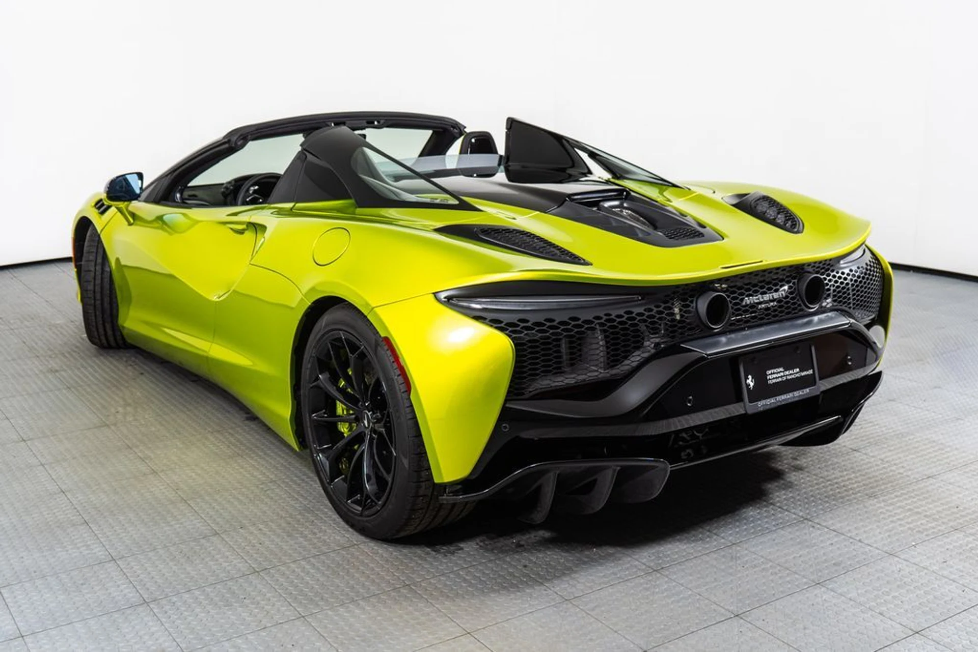 mph001_141882390_727be4d7_3cd0_4143_8c49_4d65044460d6_99da2c56d2