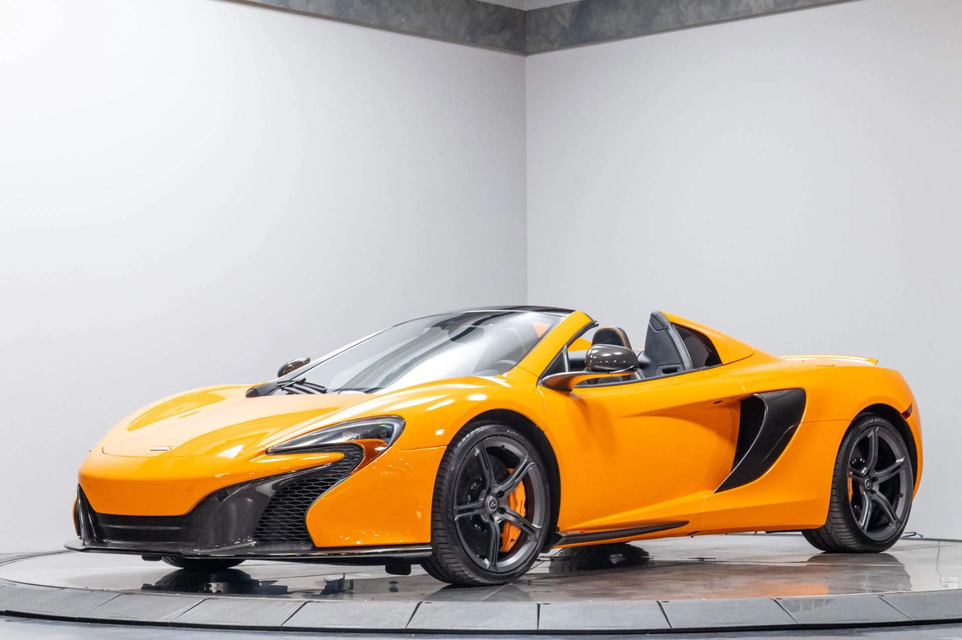 mph001_1425779709_Used_2015_Mc_Laren_650_S_Spider_1784647983_d072b95824