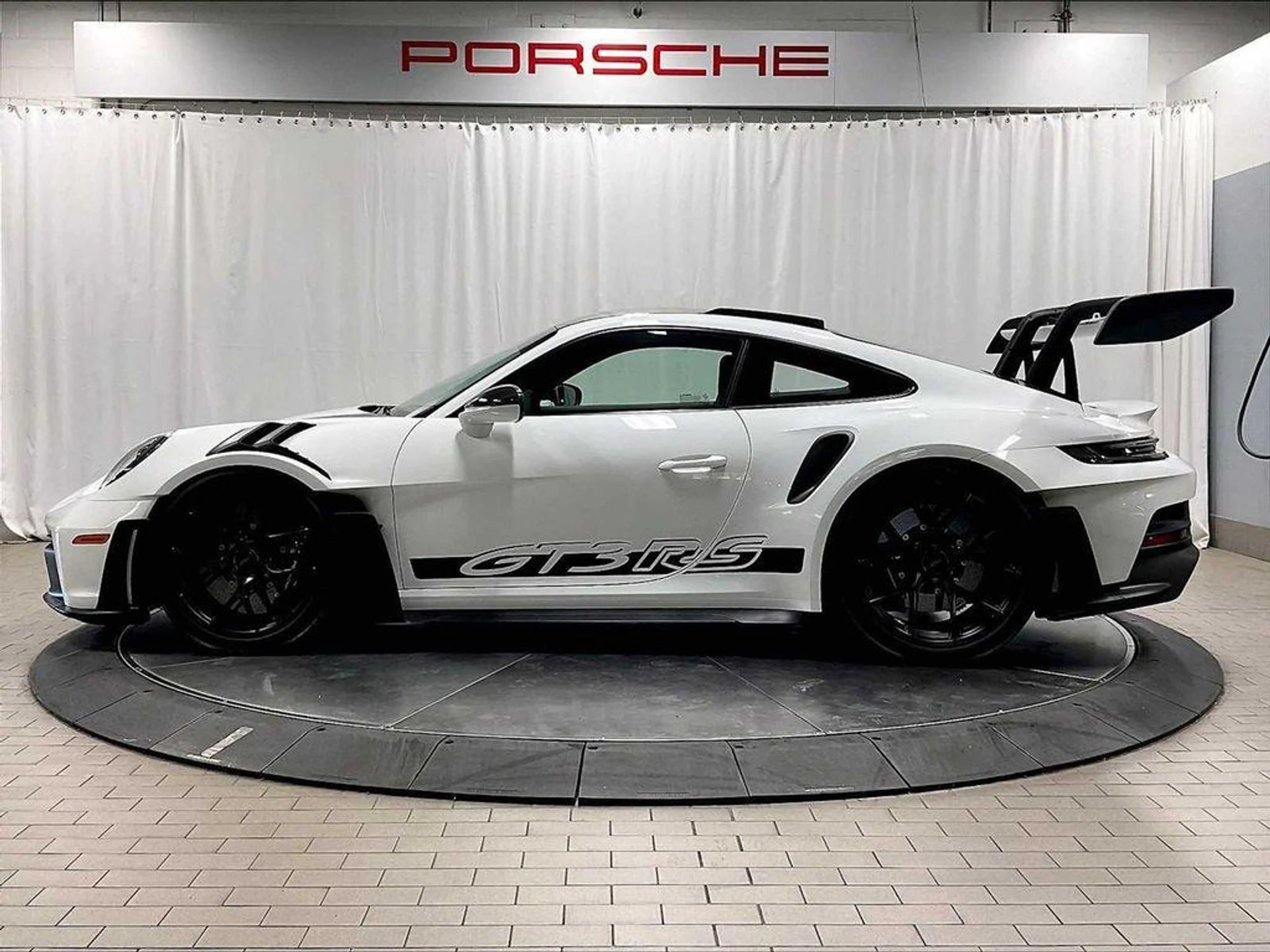 mph001_1426028631_Cz_W_Kp1_NQ_2h_UIG_Qbk_Q_Xe_Rzs_F_Huzw_2668c3406e