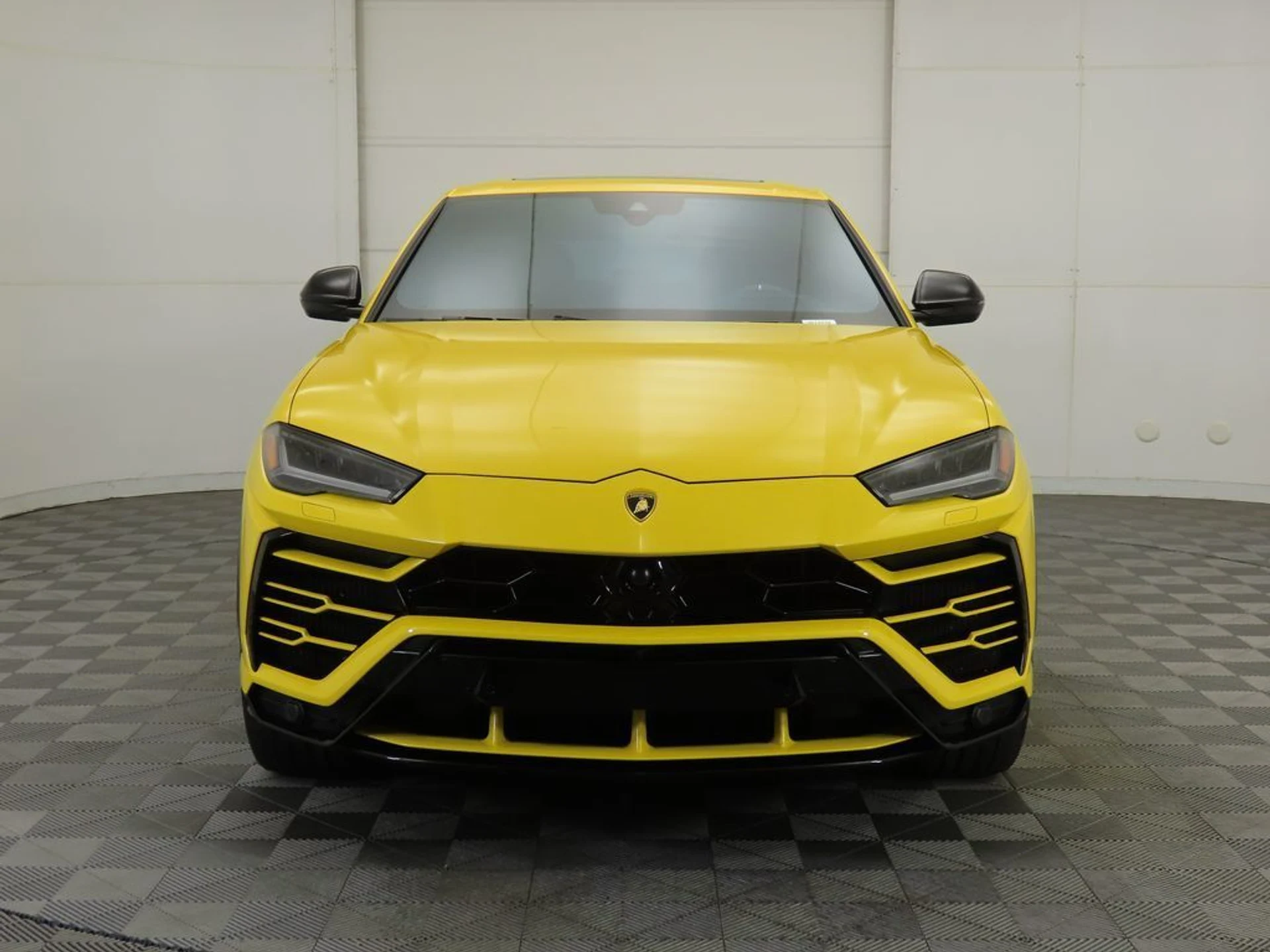 mph001_1445223001_used_2019_lamborghini_urus_awd_8119_22960416_2_1024_e7aabcb55a