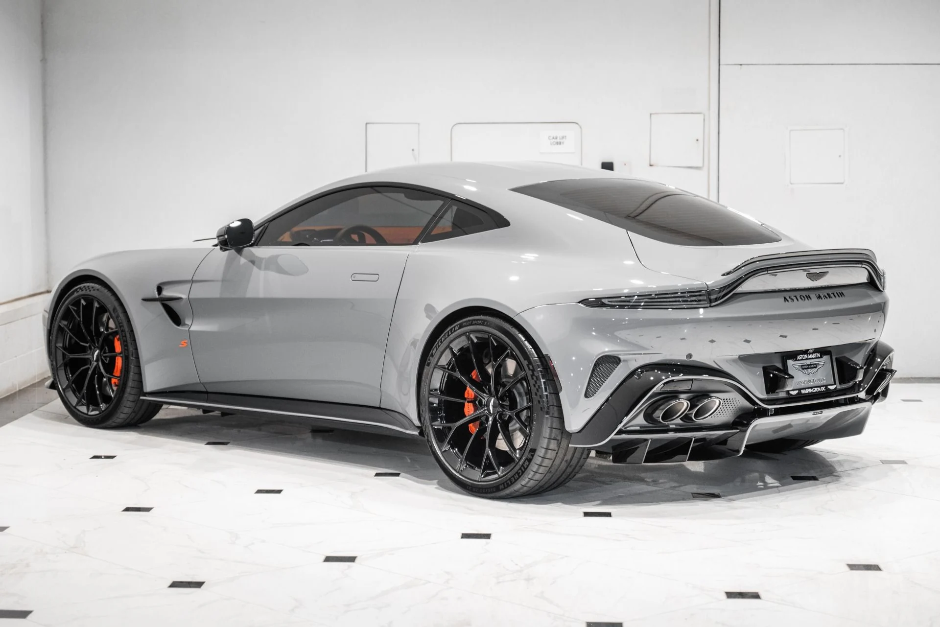 mph001_145097729_Used_2026_Aston_Martin_Vantage_S_1778492725_8fc2b3b4d6