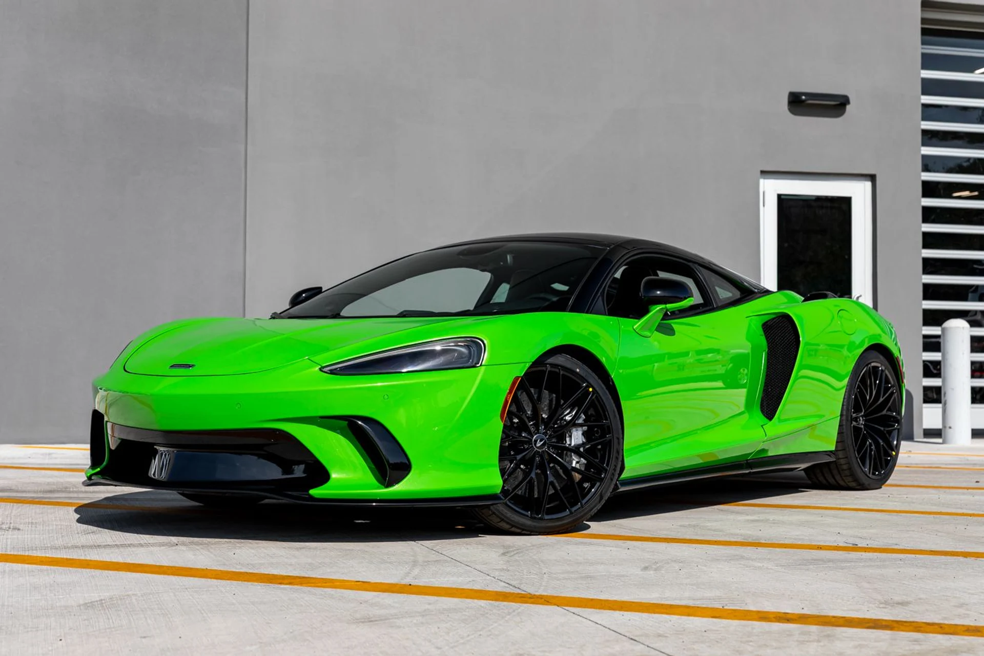 mph001_1458566607_New_2025_Mc_Laren_GTS_b84837b873