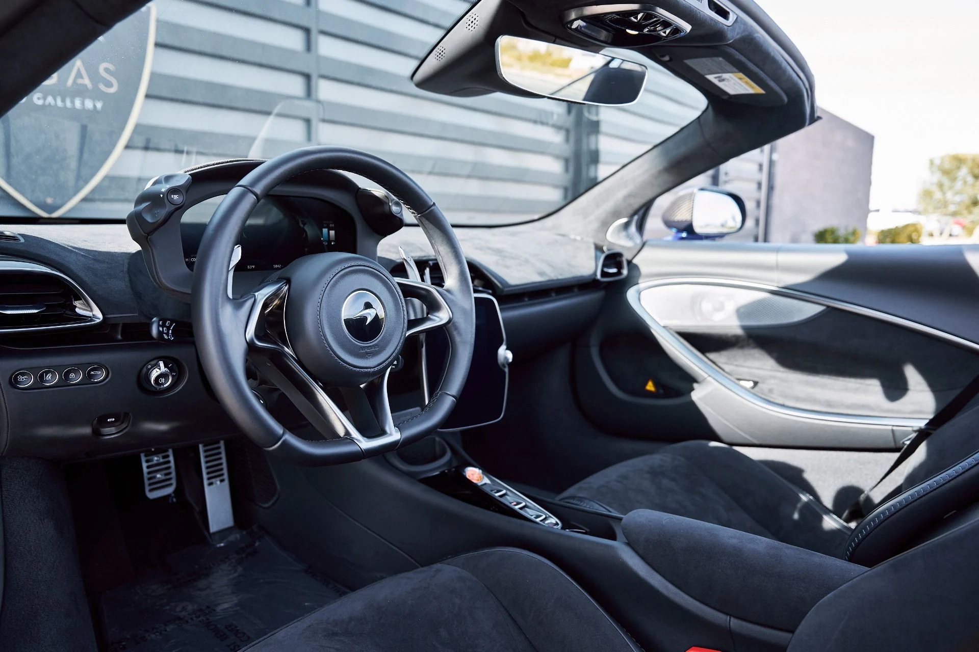 mph001_1469219094_Used_2025_Mc_Laren_Artura_1769567558_60c26e3680