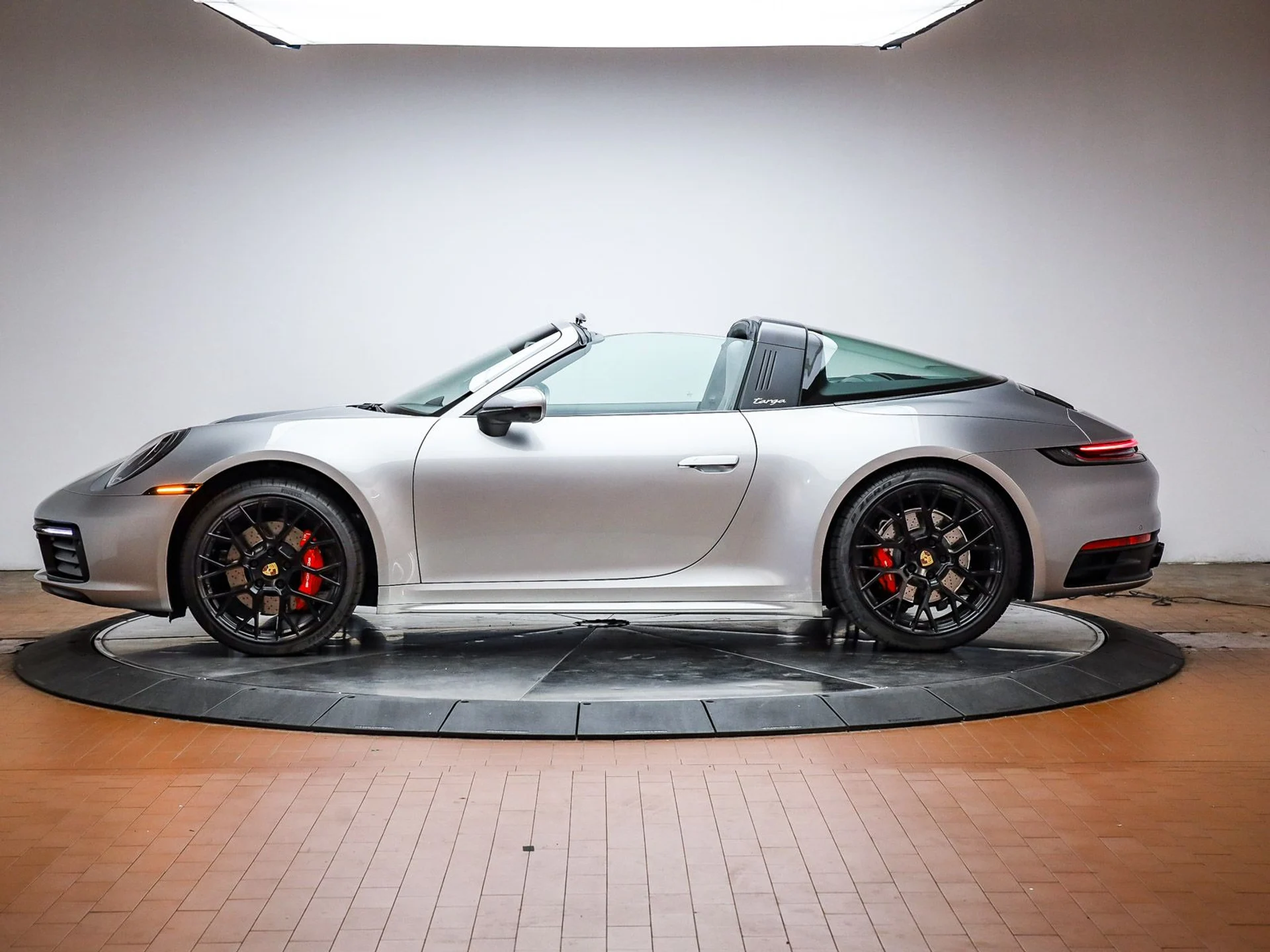 mph001_146931106_18dbe466b32a1cd4af57af2dc60d1ba8x_564553e1c1