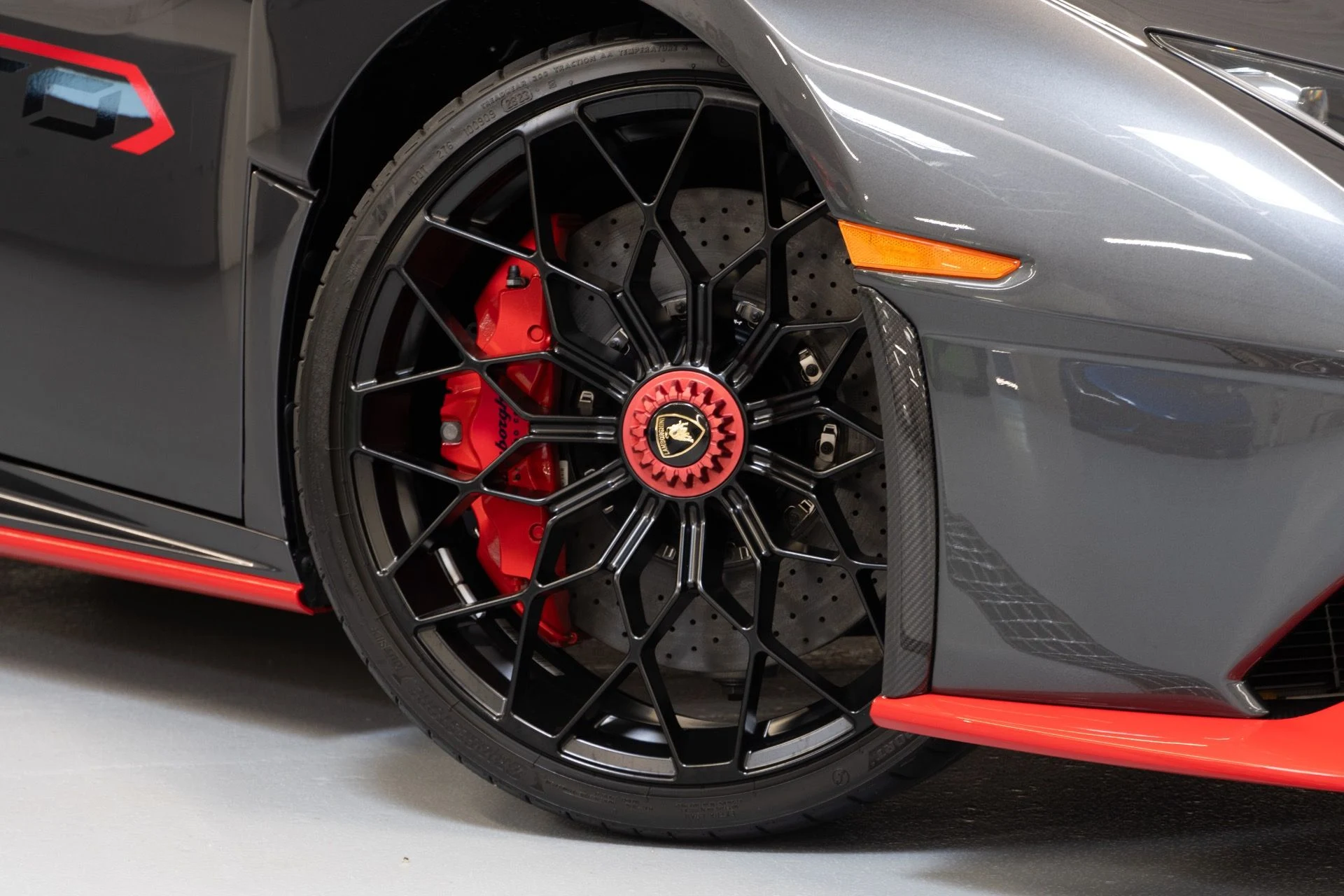 mph001_148045431_Used_2023_Lamborghini_Huracan_STO_1759172938_1ddb3c5f36