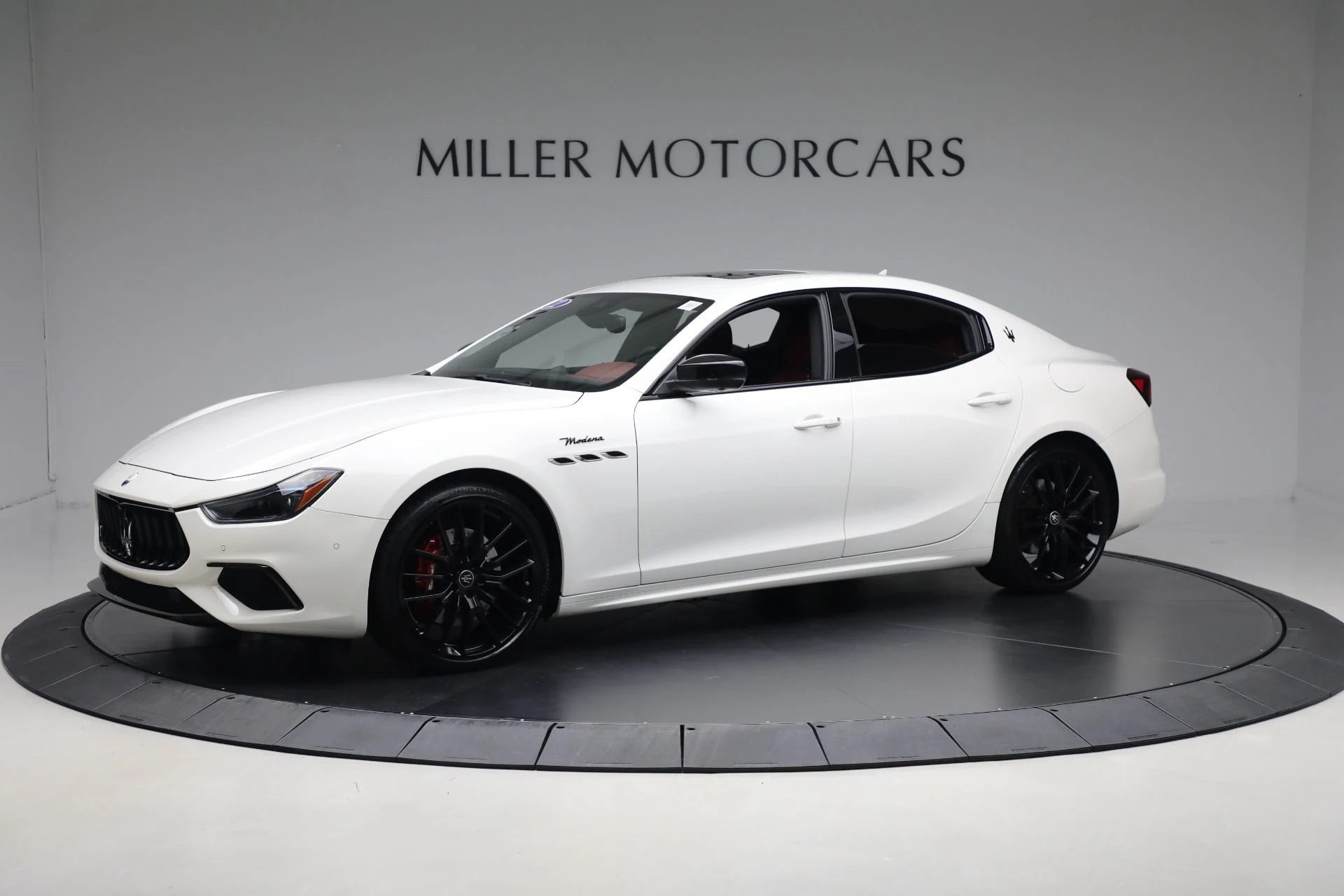 mph001_1483726441_Used_2022_Maserati_Ghibli_Modena_Q4_121587a75a