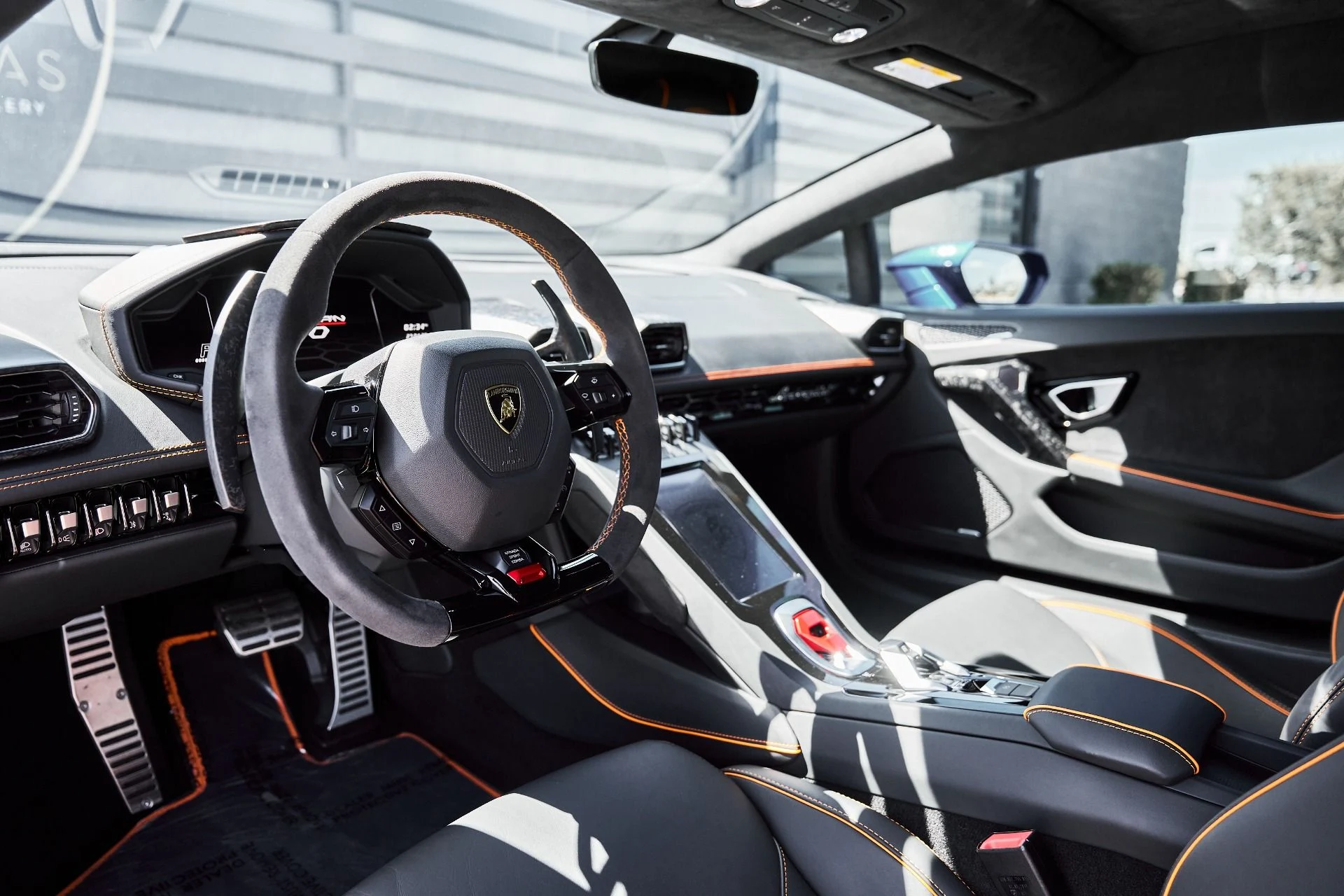 mph001_1485287127_Used_2020_Lamborghini_Huracan_EVO_Base_1777394751_d491670cff