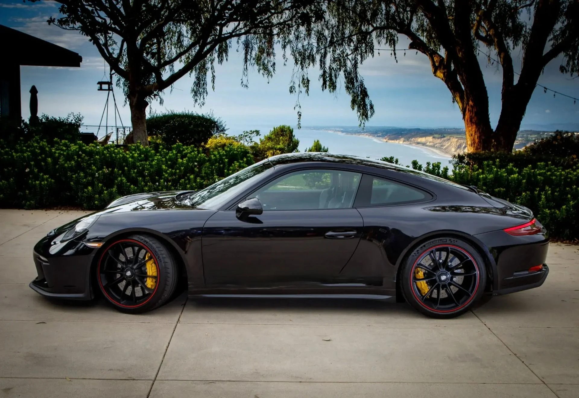 mph001_1485908611_Used_2019_Porsche_911_GT_3_Touring_1759511944_2e70b4e0a9