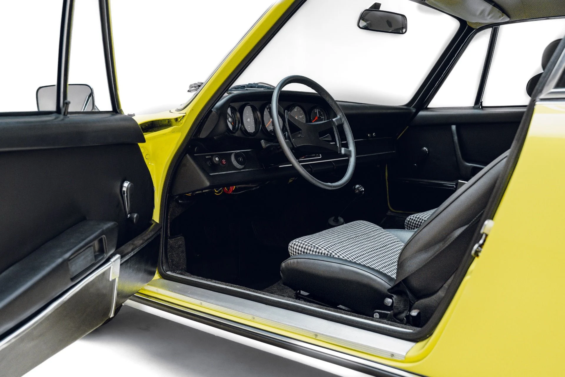mph001_1490961915_Used_1973_Porsche_911_S_1784324222_da443a098a