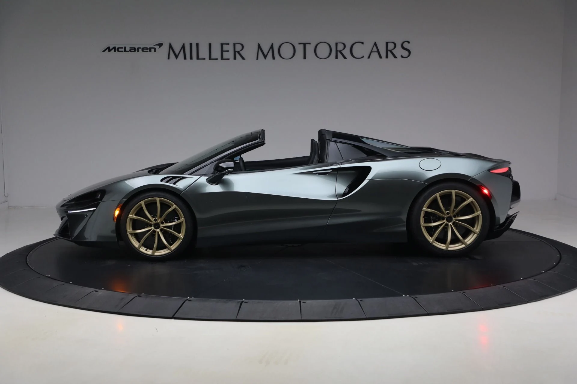 mph001_1496832455_New_2026_Mc_Laren_Artura_Spider_Performance_b9343b99a3