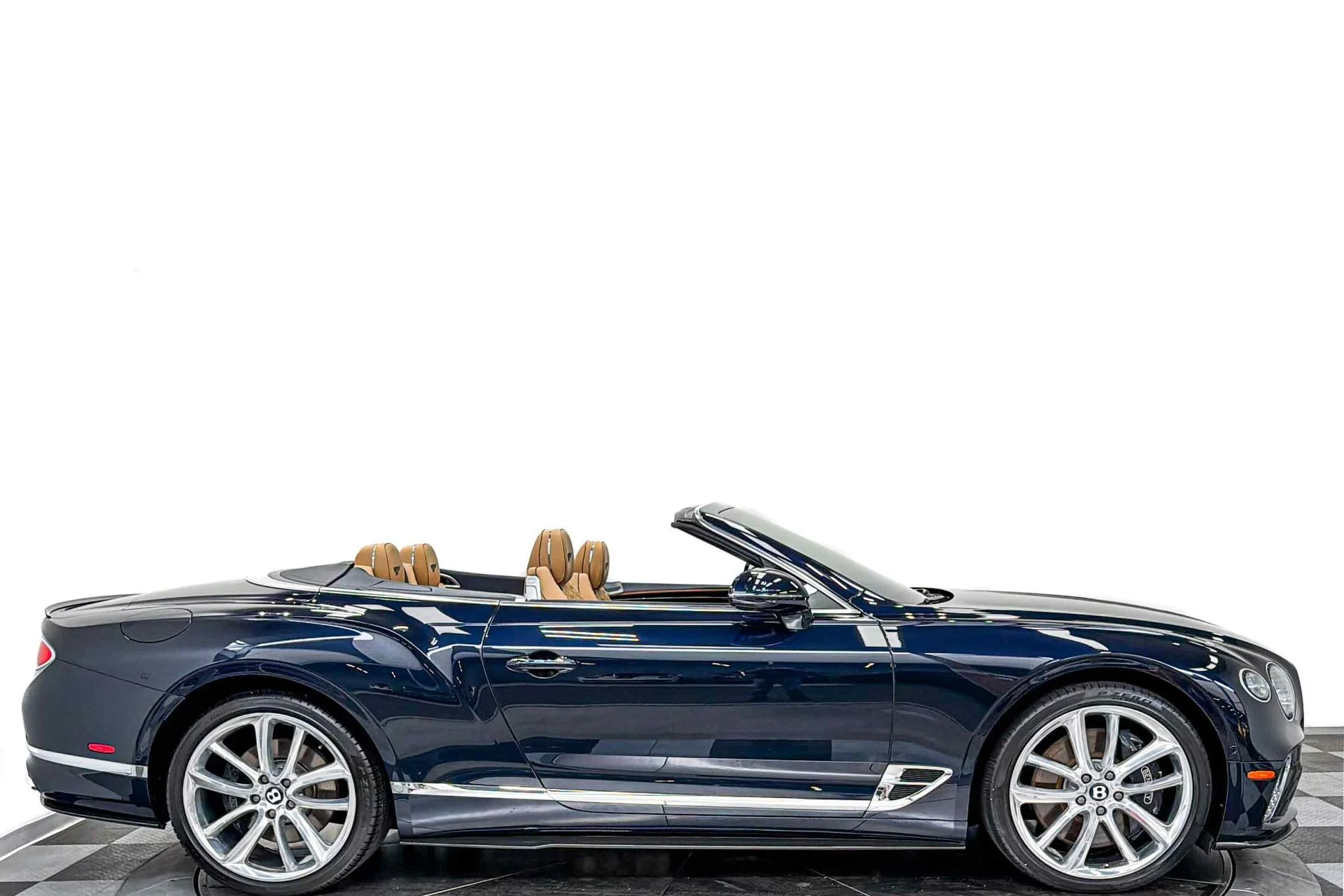 mph001_1500897942_Used_2021_Bentley_Continental_GTC_V8_Mulliner_Driving_Specification_Touring_Specification_1781894141_a659ce7e83