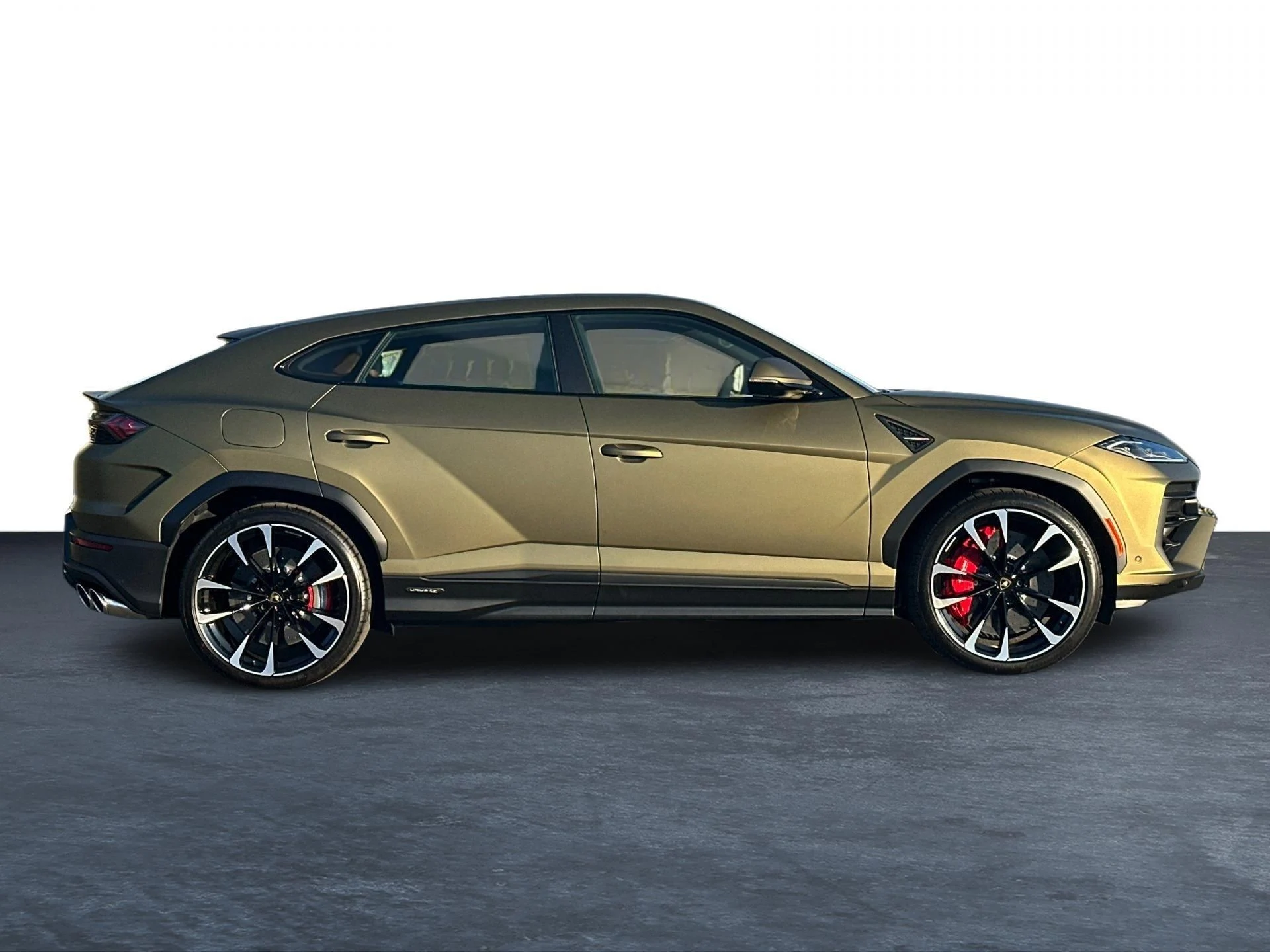 mph001_1501145657_New_2025_Lamborghini_Urus_SE_1765357678_a816e2f9b5