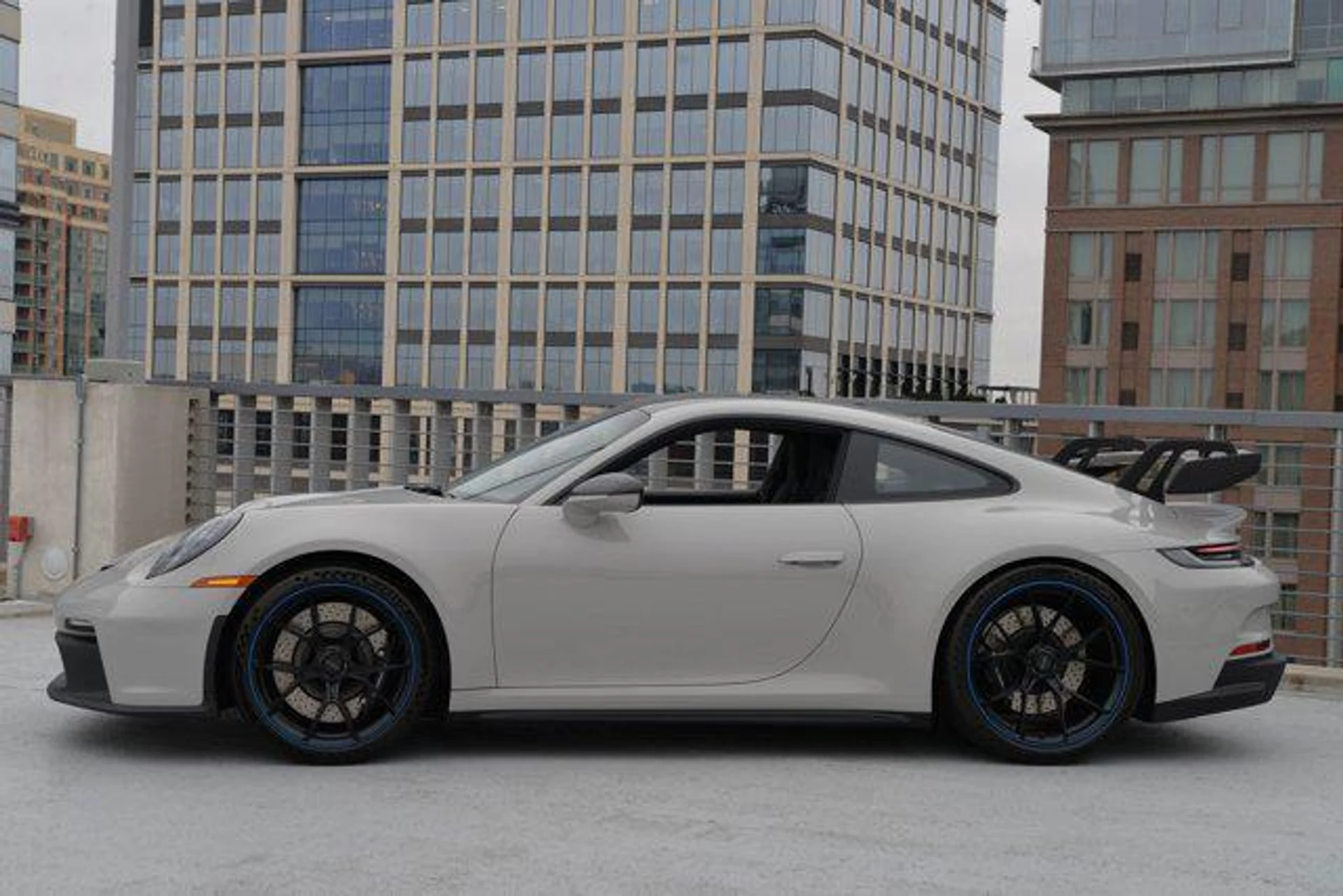 mph001_1502251867_rtpb1_OZX_Xp_LL_8l_Tlffc_Cqf6vf_U_f1c3c28df9