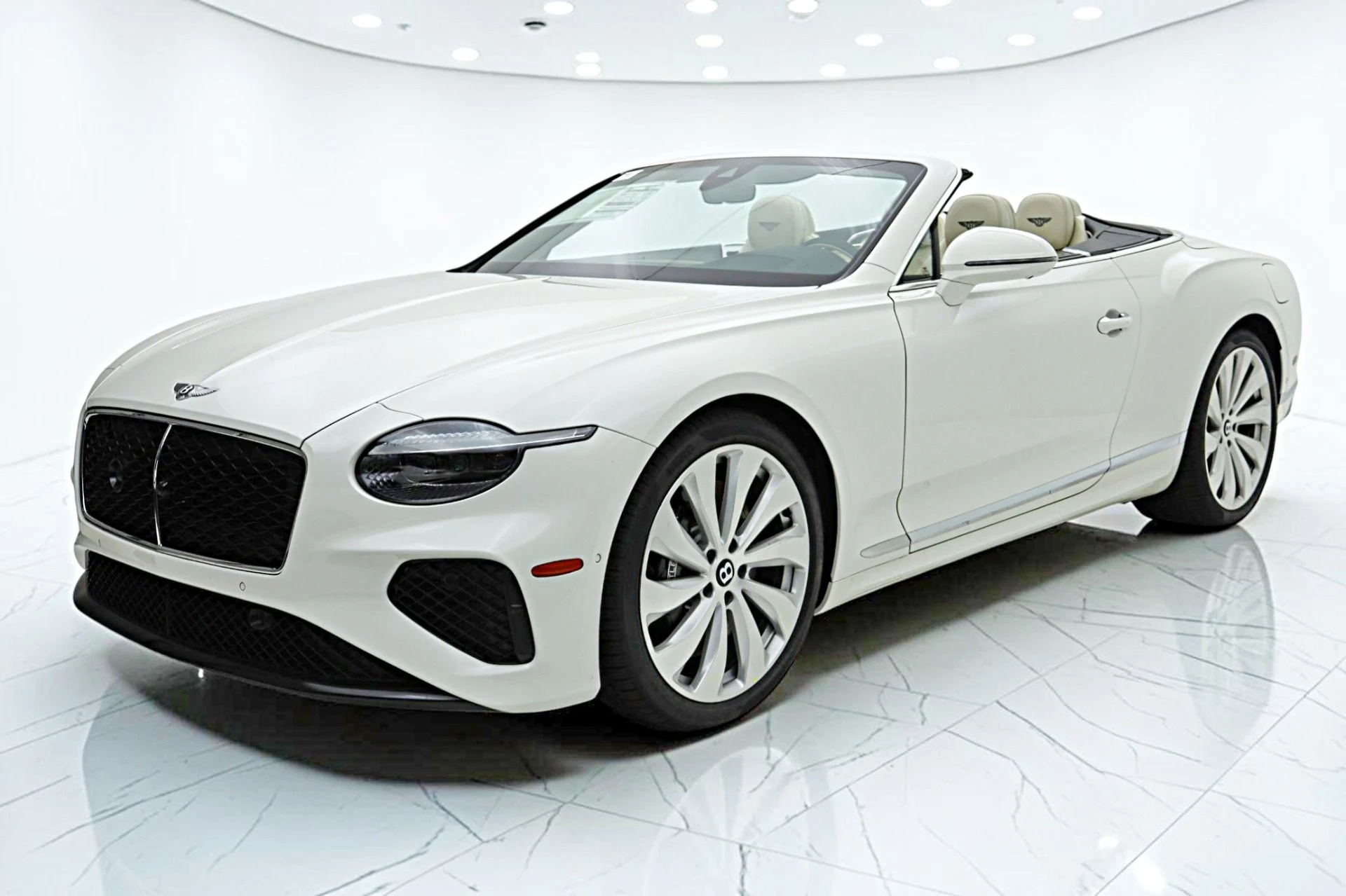 mph001_1523936131_New_2026_Bentley_Continental_GTC_e11a9f0290