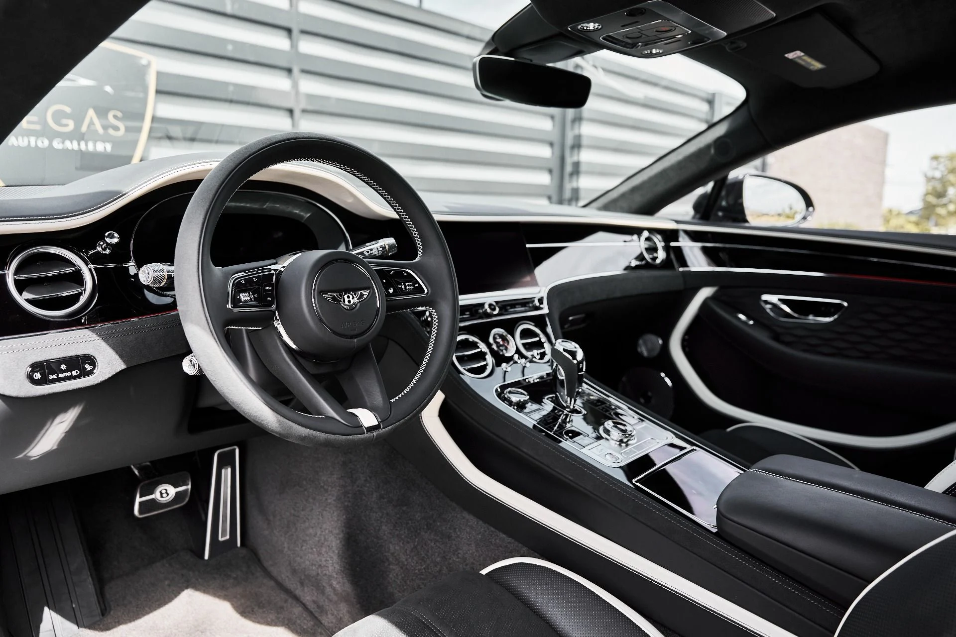 mph001_1531734956_Used_2025_Bentley_Continental_GT_Speed_1777077690_569612c809