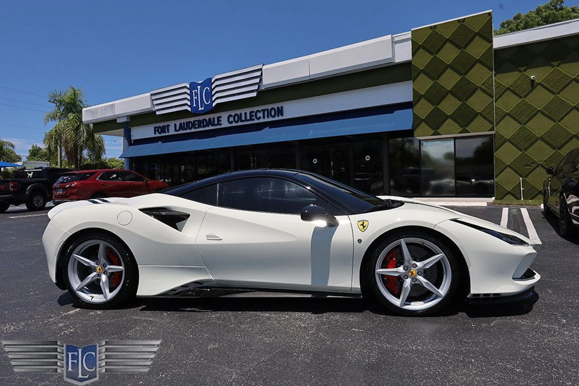 mph001_1532877164_used_2022_ferrari_f8_tributo_coupe_6305_23040328_2_1024_71602b1e2a