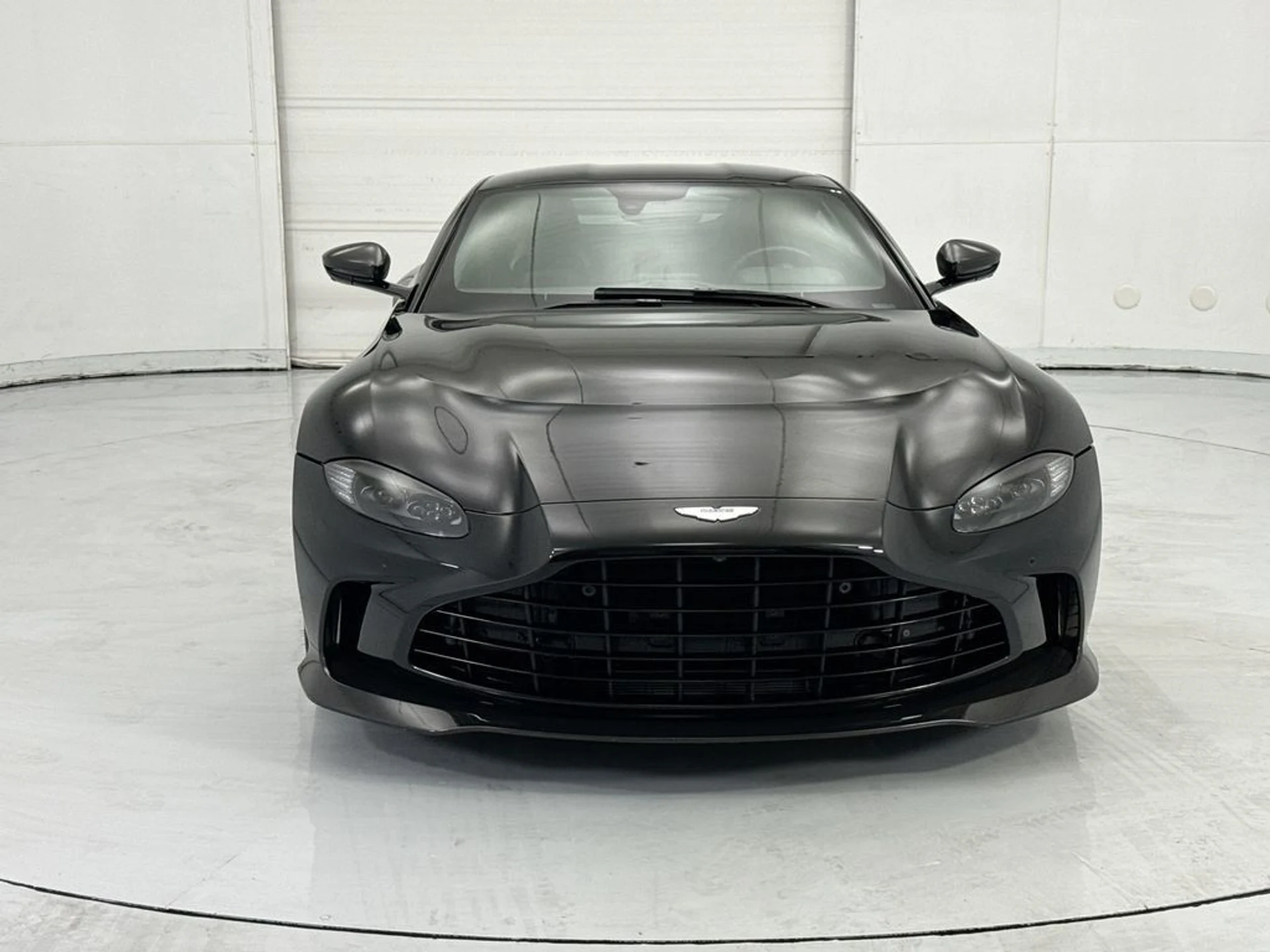 mph001_154597067_used_2023_aston_martin_vantage_v12coupe_8119_23004338_2_1024_5cbc096649