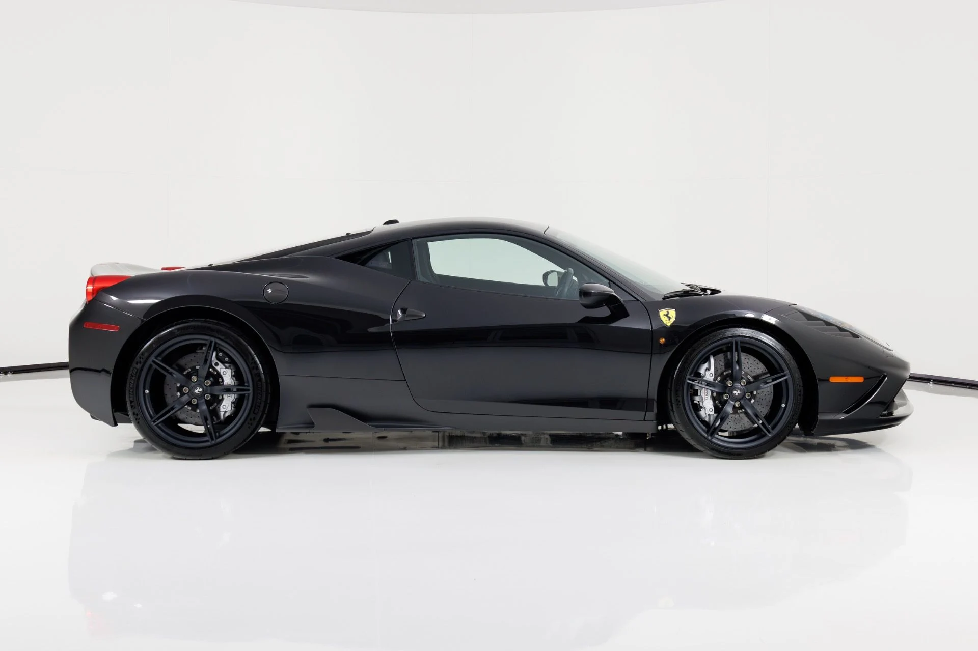 mph001_1546805321_Used_2014_Ferrari_458_Italia_Speciale_1770745777_b28f3f7e1e