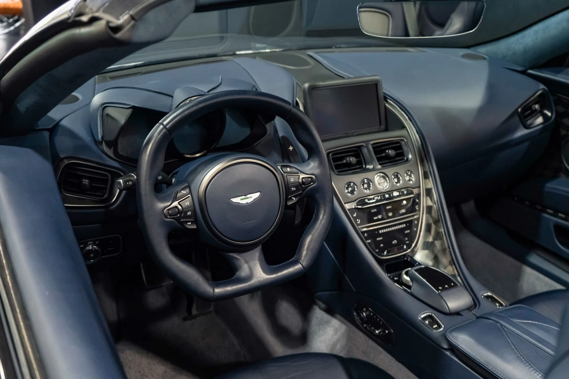 mph001_1547457855_Used_2021_Aston_Martin_DBS_Superleggera_Commission_by_Q_Daniel_Craig_Build_1771285796_1b79509bf0