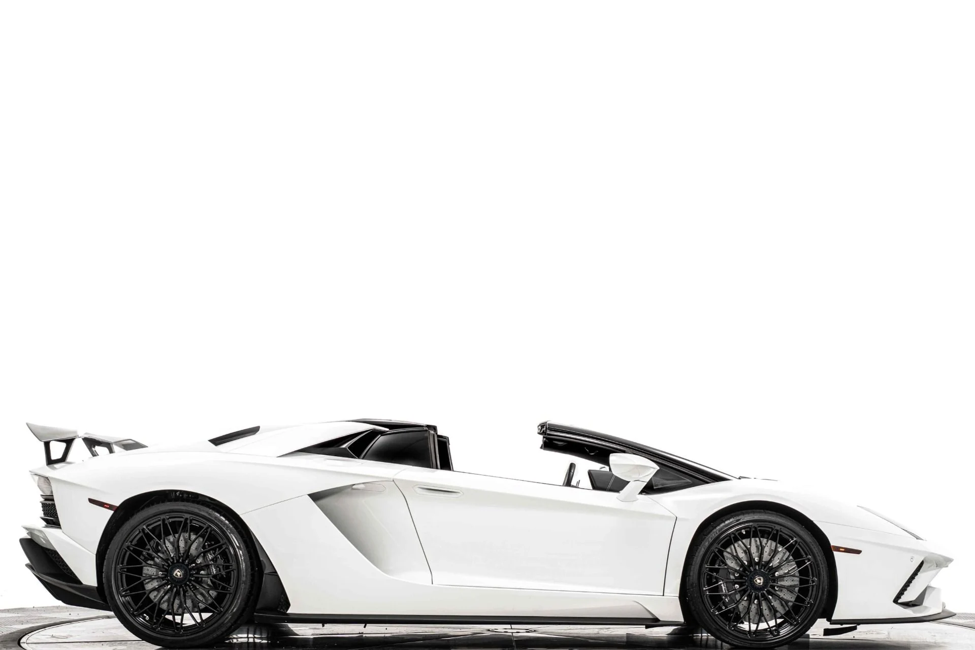mph001_1551212080_Used_2019_Lamborghini_Aventador_LP_740_4_S_Roadster_1758210075_d70b8d7621