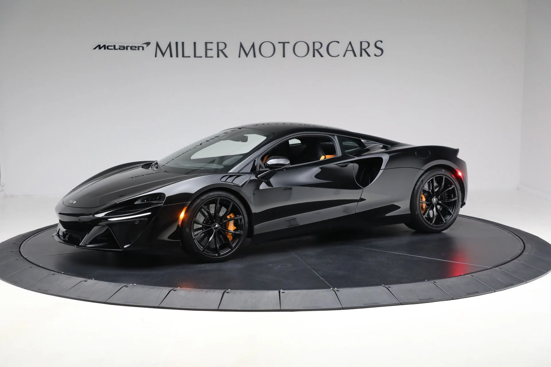 mph001_1554728747_Used_2023_Mc_Laren_Artura_2357107d2e