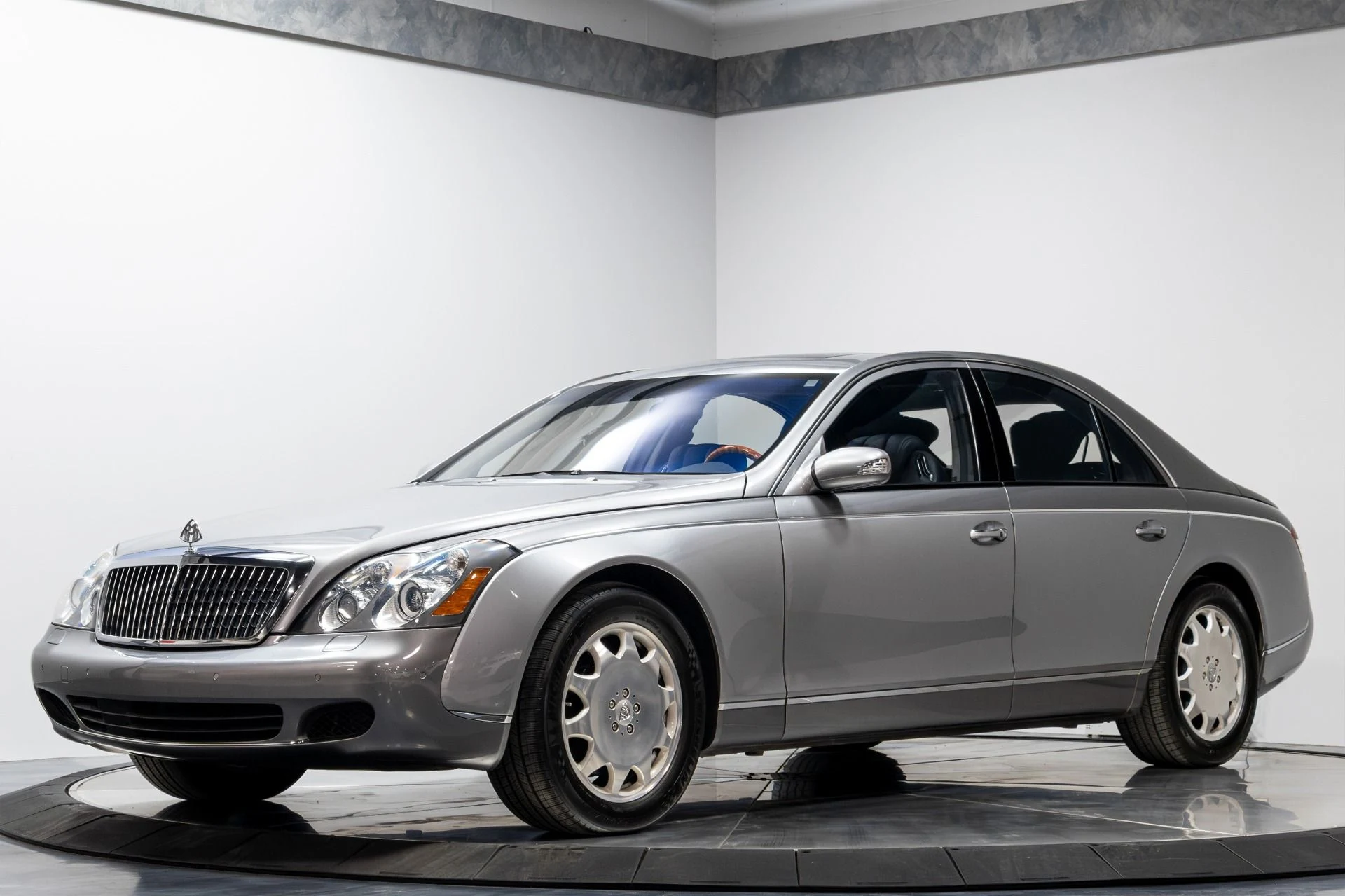 mph001_155521477_Used_2004_Maybach_57_1769486757_3144545297