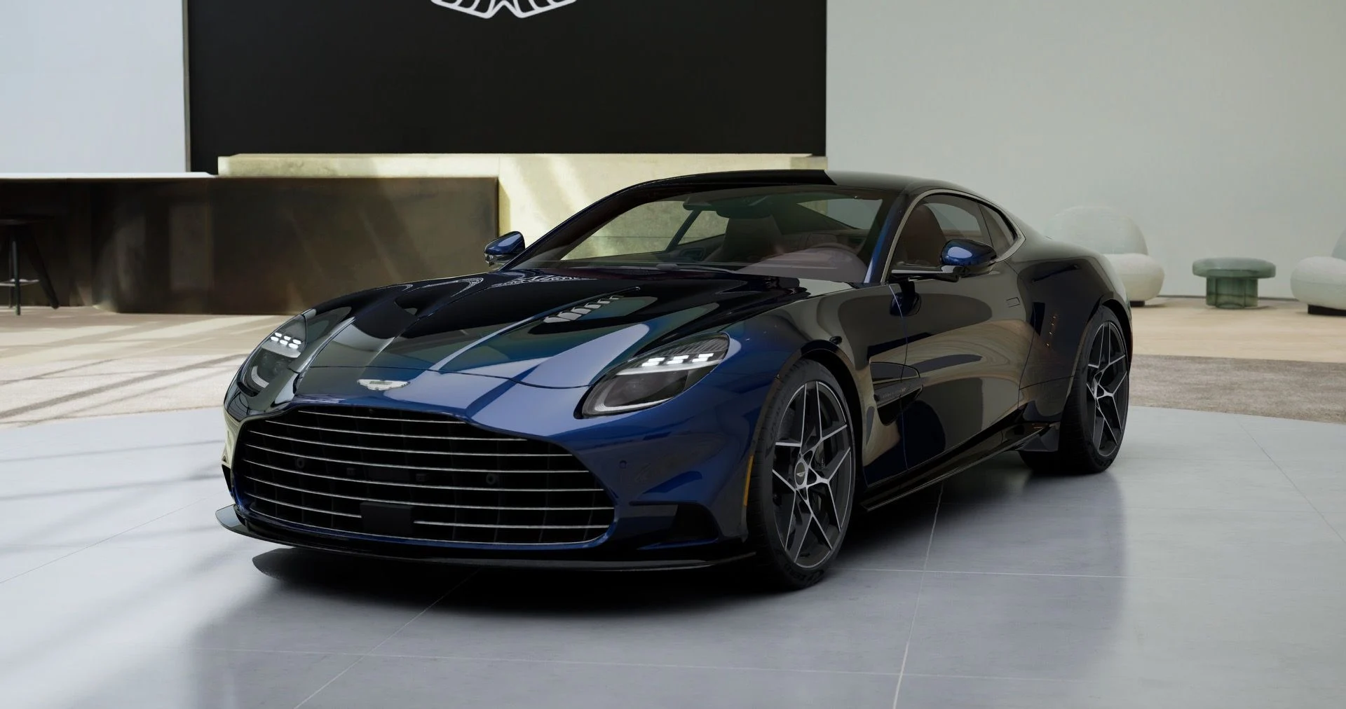 mph001_157912805_New_2026_Aston_Martin_Vanquish_1791818692_0730813ad1