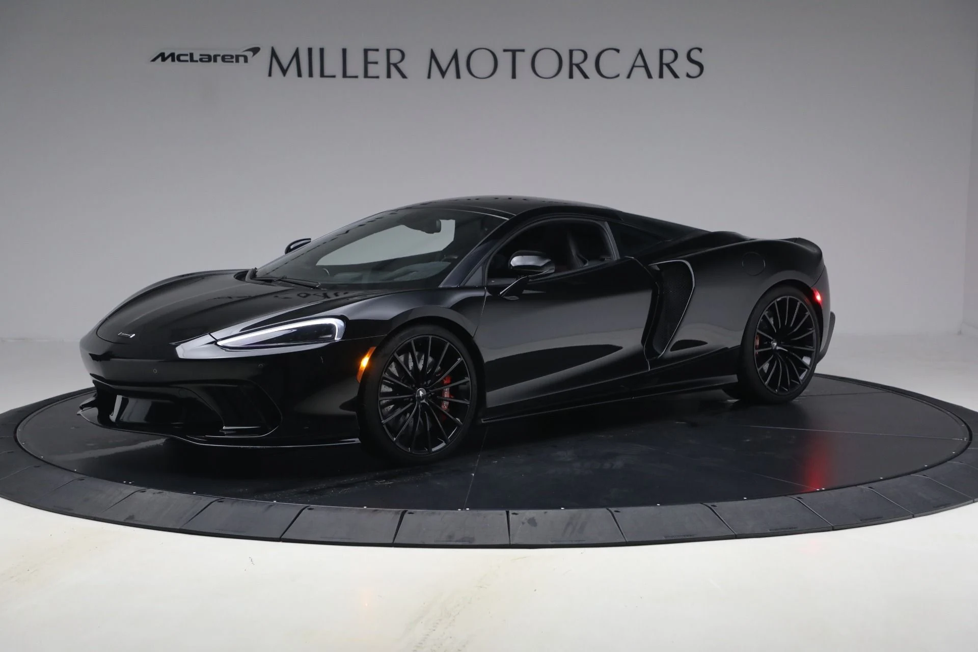 mph001_1579309589_Used_2023_Mc_Laren_GT_Pioneer_e28dcd0e6f