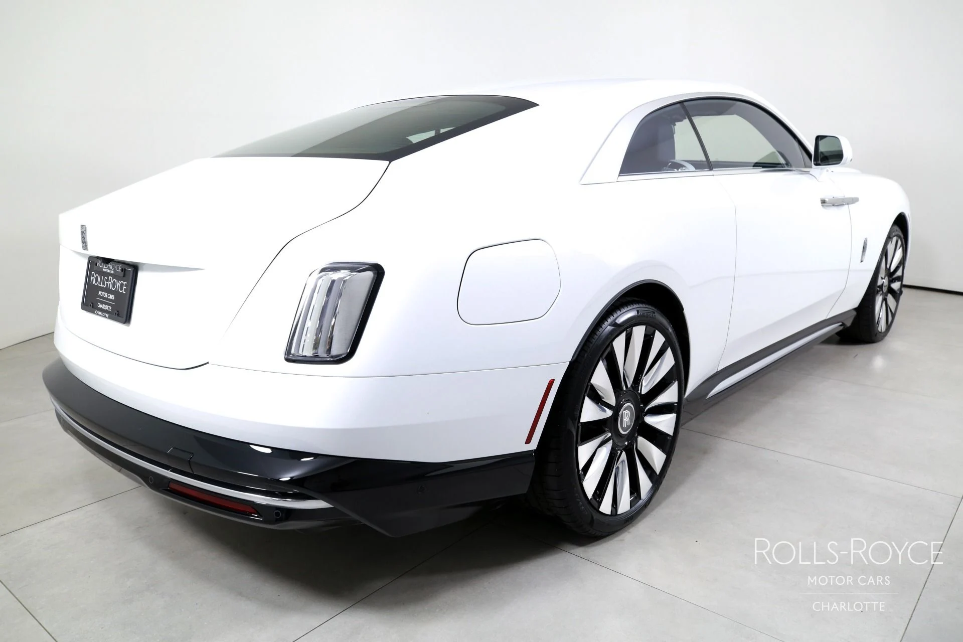 mph001_1580778995_Used_2025_Rolls_Royce_Spectre_1781797119_476c4b26da