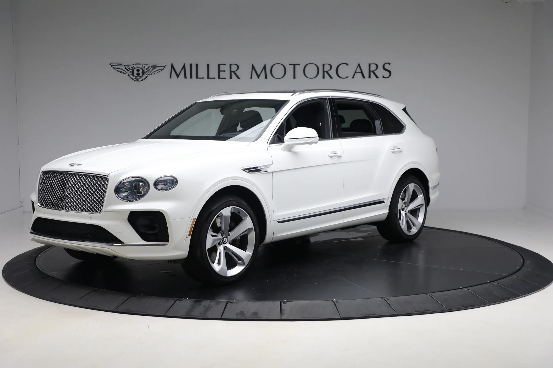 mph001_158623519_Used_2023_Bentley_Bentayga_V8_31d6802818