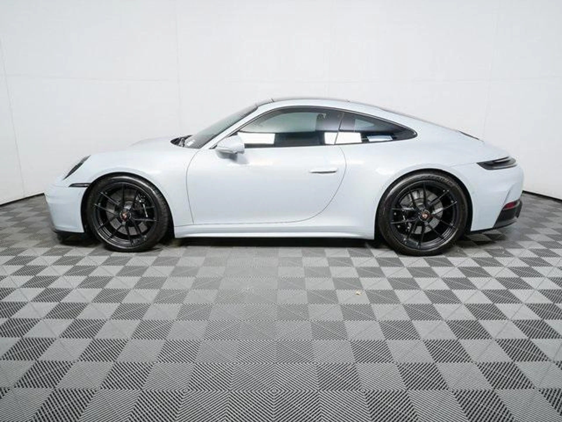 mph001_160358192_Z9_6_QG_60_Bdy5_BSP_1_U6f4v90mxo_055d57792e