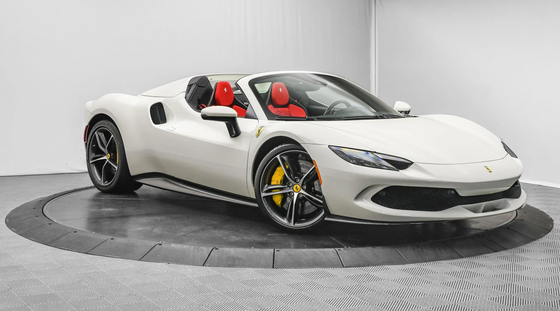 mph001_1615523429_Used_2023_Ferrari_296_GTS_1753430544_c13fb25674