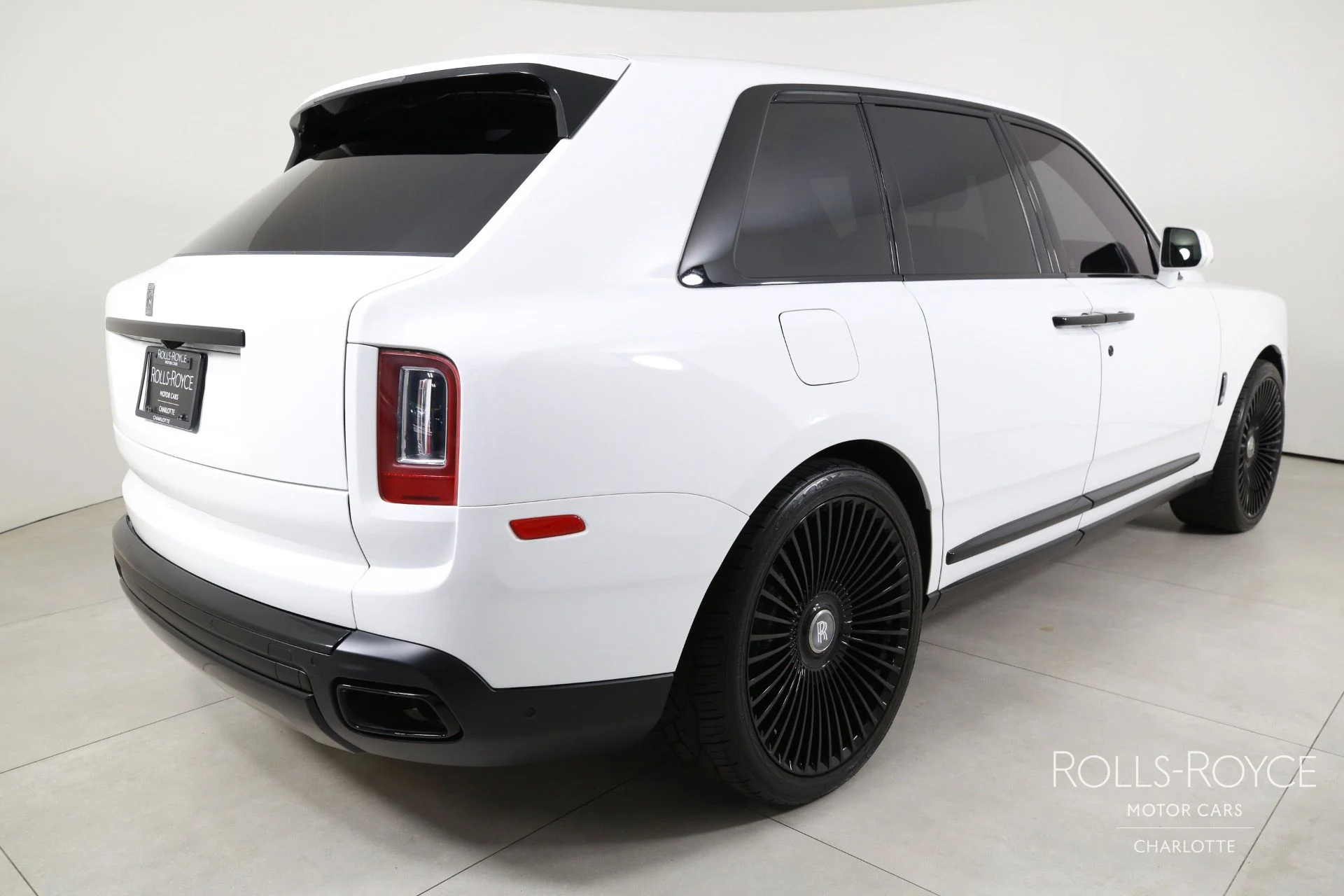 mph001_1615952604_Used_2020_Rolls_Royce_Cullinan_1750950377_ebf8f7f843