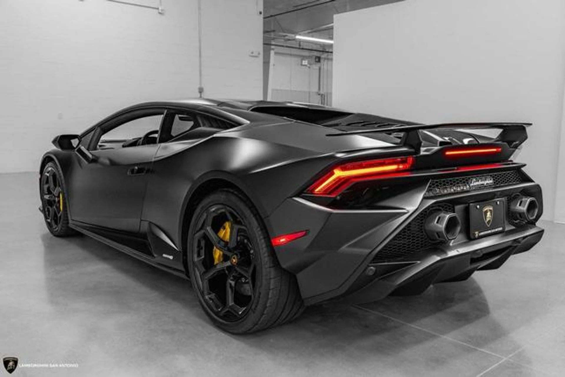 mph001_1620799348_Mh_I_Hdyx7_O_Lm_BEV_We_LTM_7g_Qk_Qo_Qk_5b187fd6c8