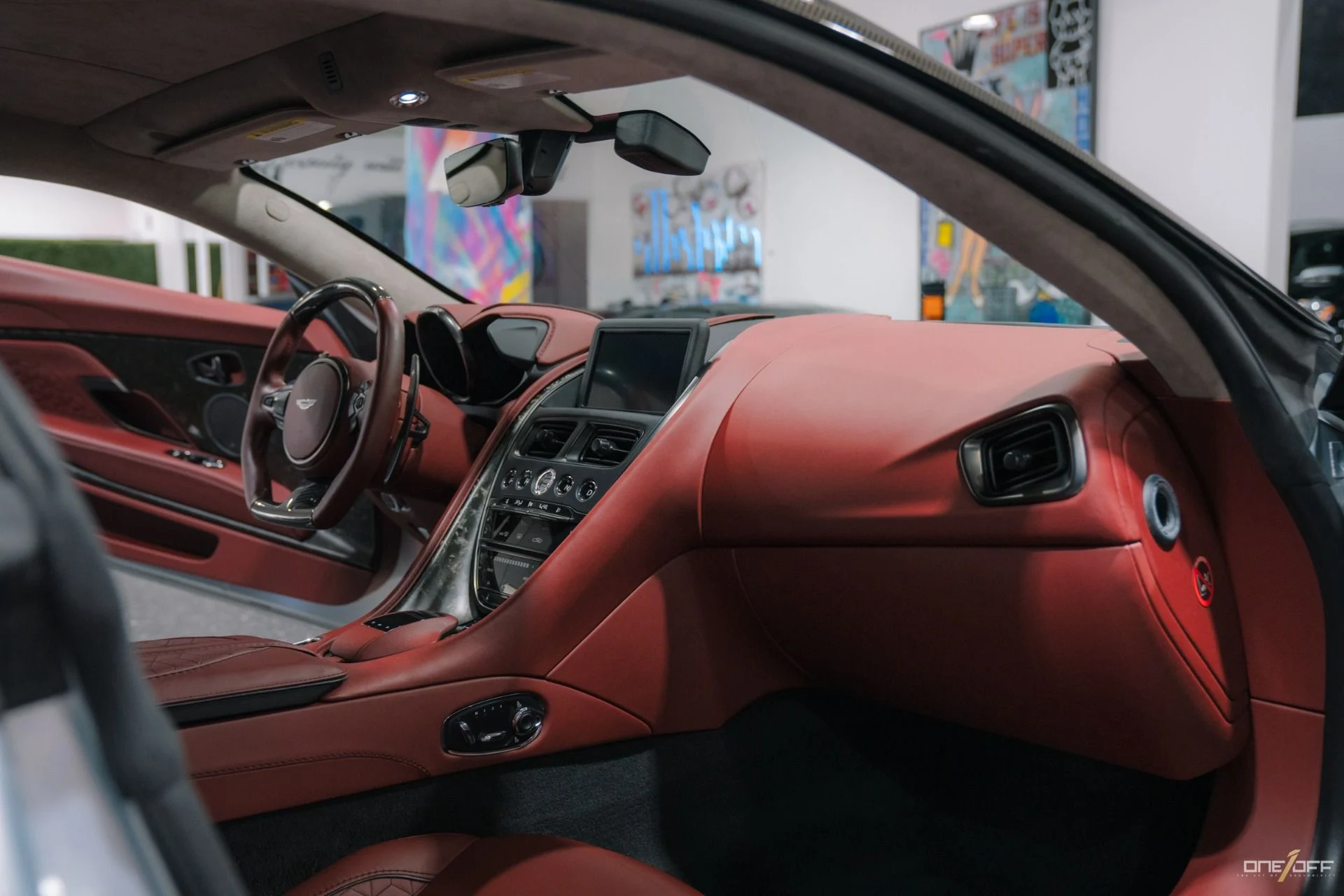 mph001_1625028075_Used_2019_Aston_Martin_DBS_Superleggera_1752875585_b96dbcbed7