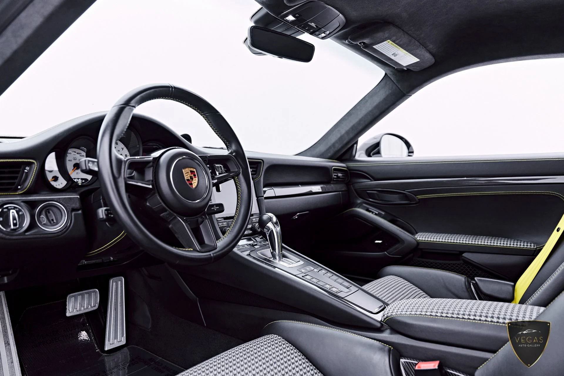 mph001_1635351989_Used_2019_Porsche_911_GT_3_RS_1783382267_7edc2bb358