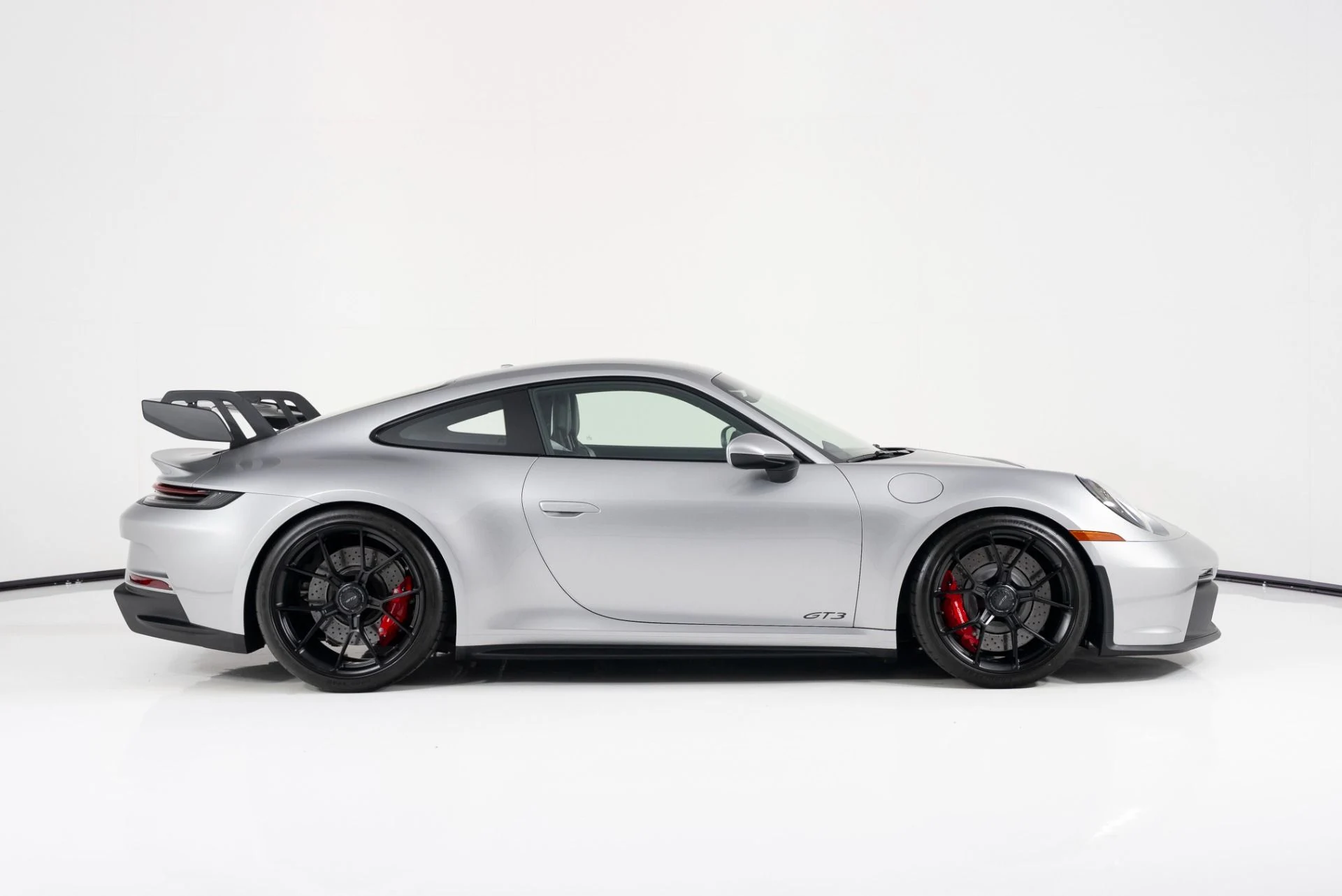 mph001_1642390488_Used_2022_Porsche_911_GT_3_1756855528_2973bbb2c3